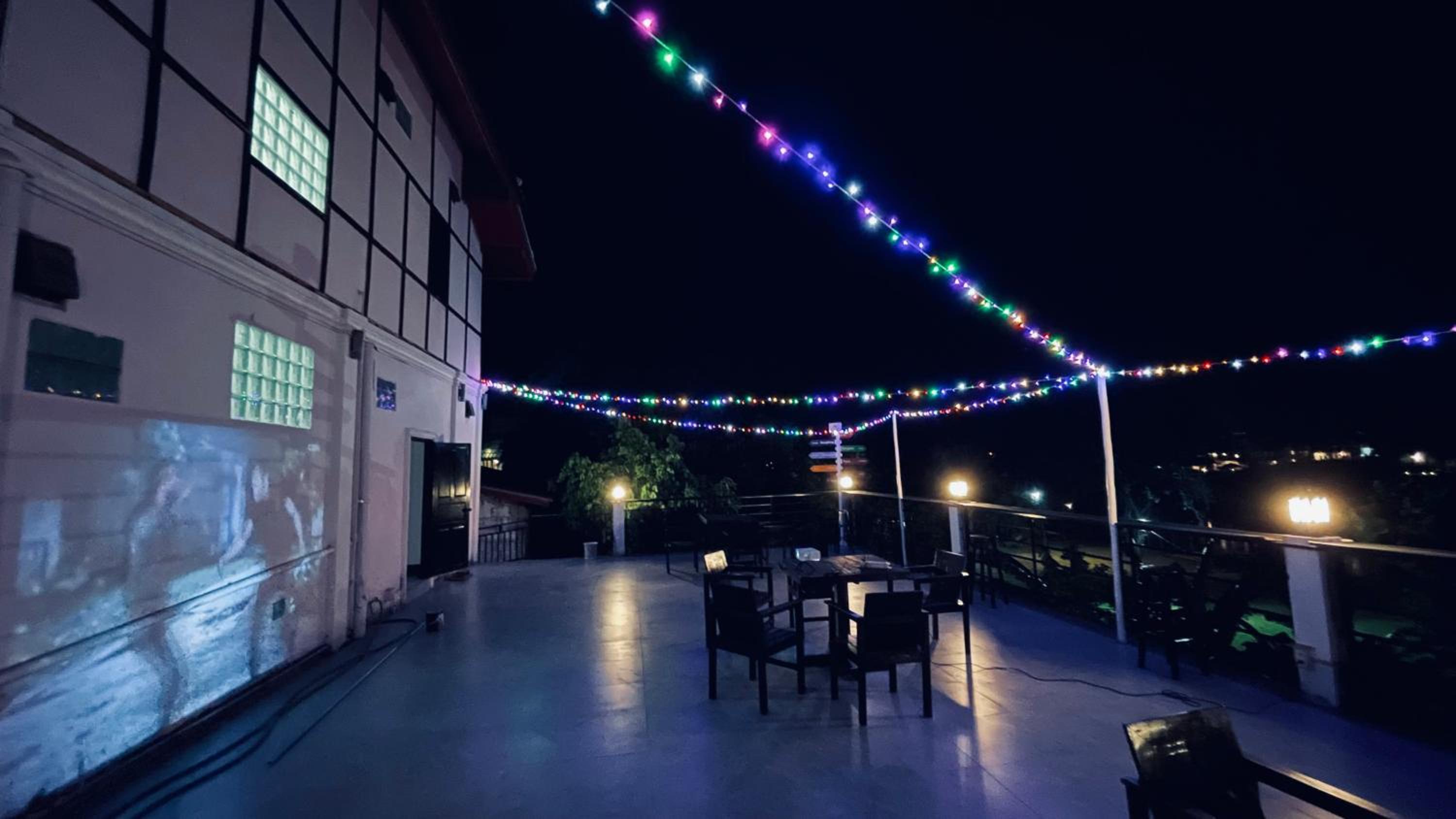 Meet sunset hostel Luangprabang