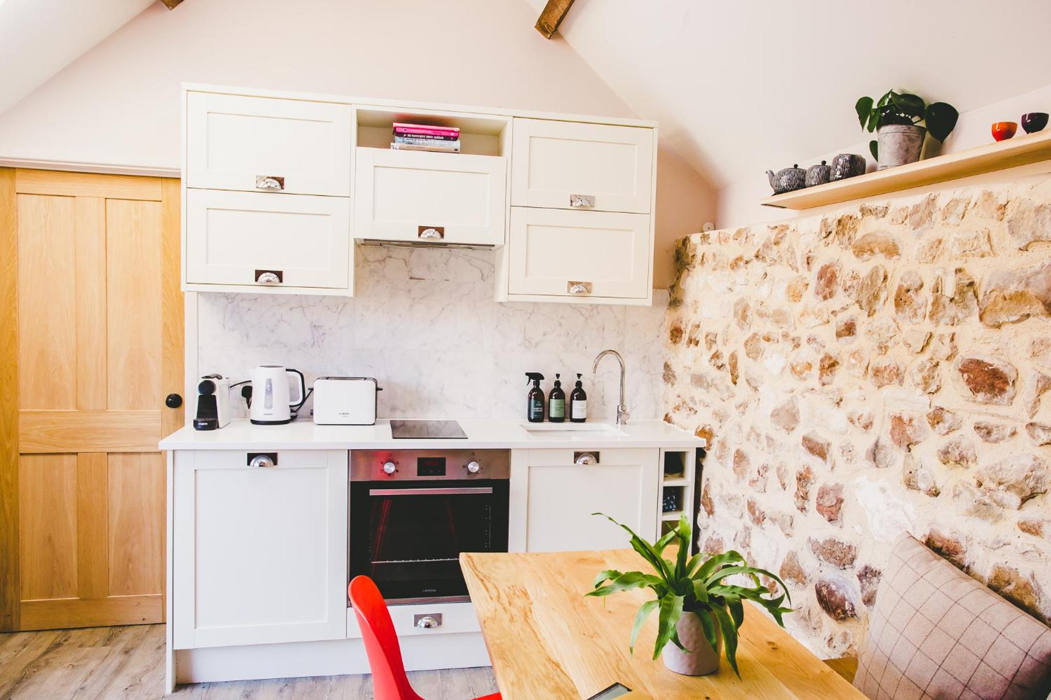 Marlborough Vacations - The Farm at Avebury - Property Image 2