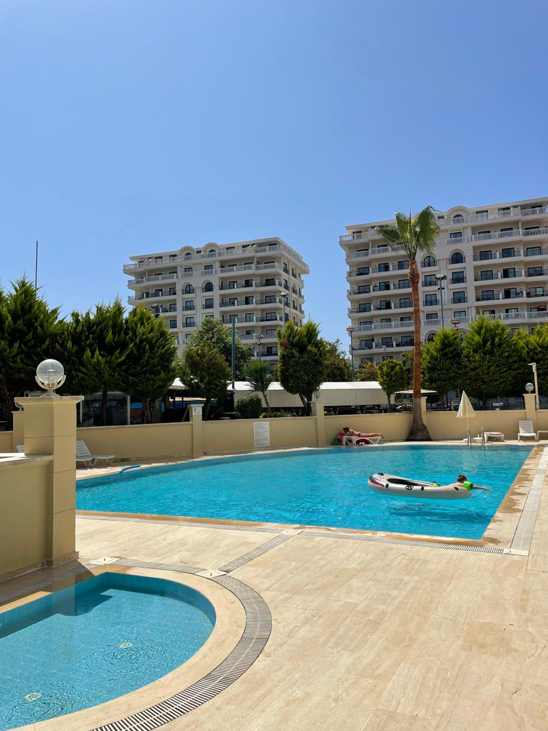 SA Apartments! 2BD Flat 150m to the Beach view 3