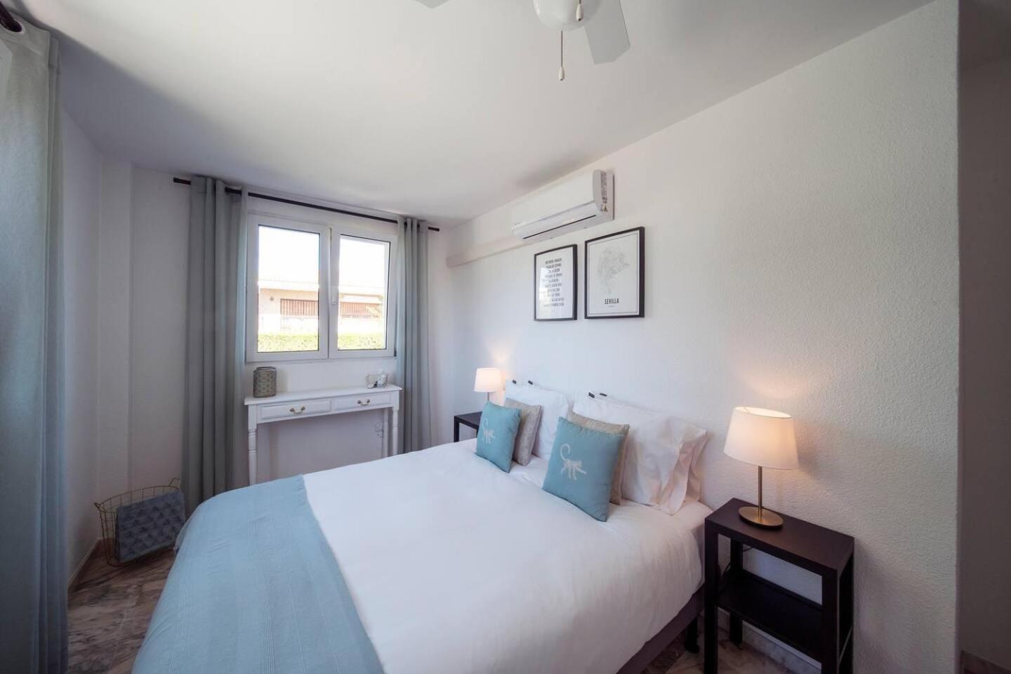 Charming 10 pers Villa with swimmingpool Sevilla view 4
