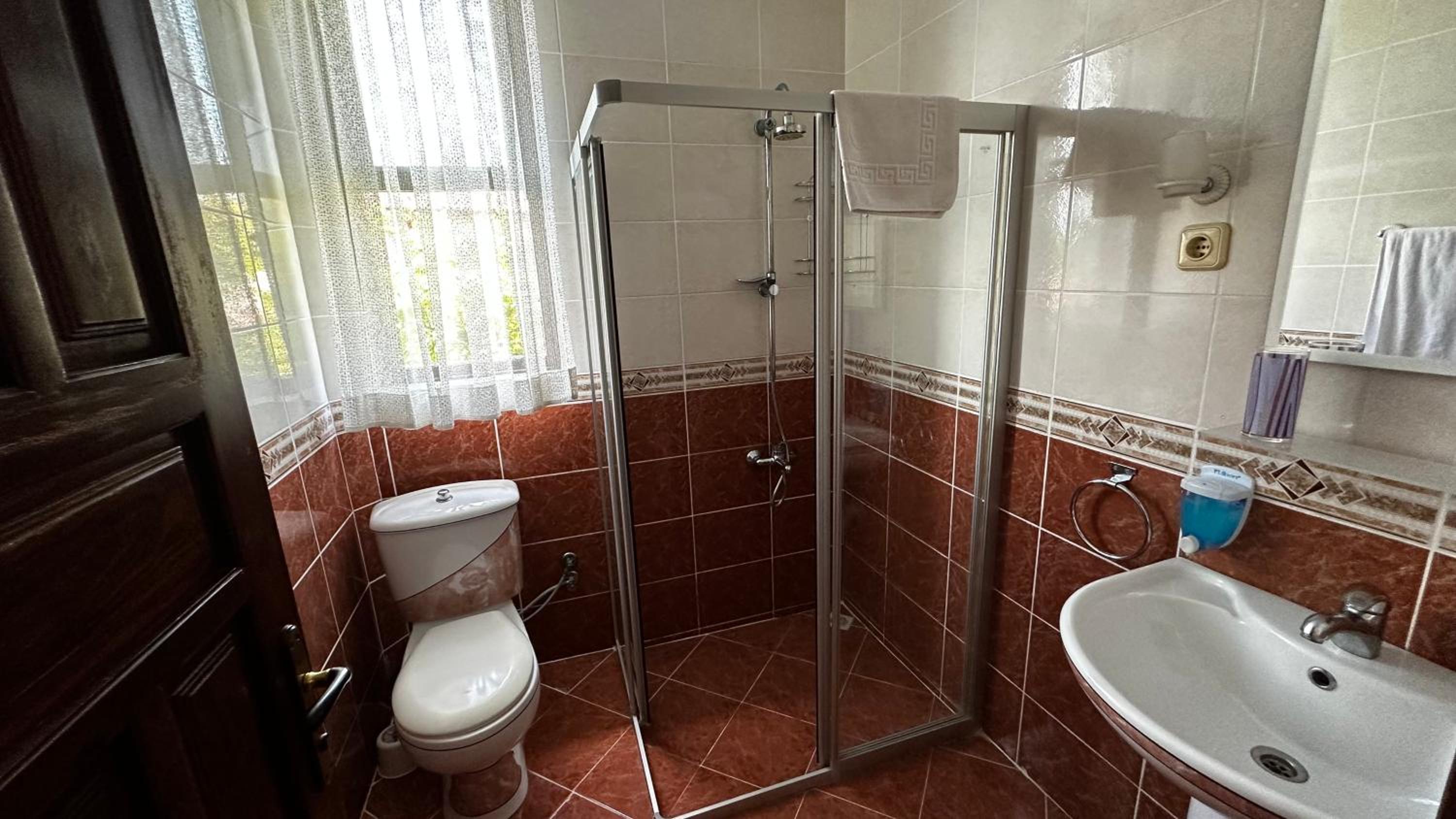 Sultan Pension - Image 14