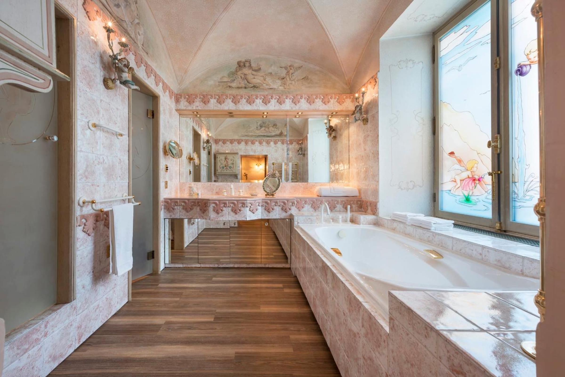 Annecy Historical Center - 165 square meter - 3 bedrooms & 3 bathrooms