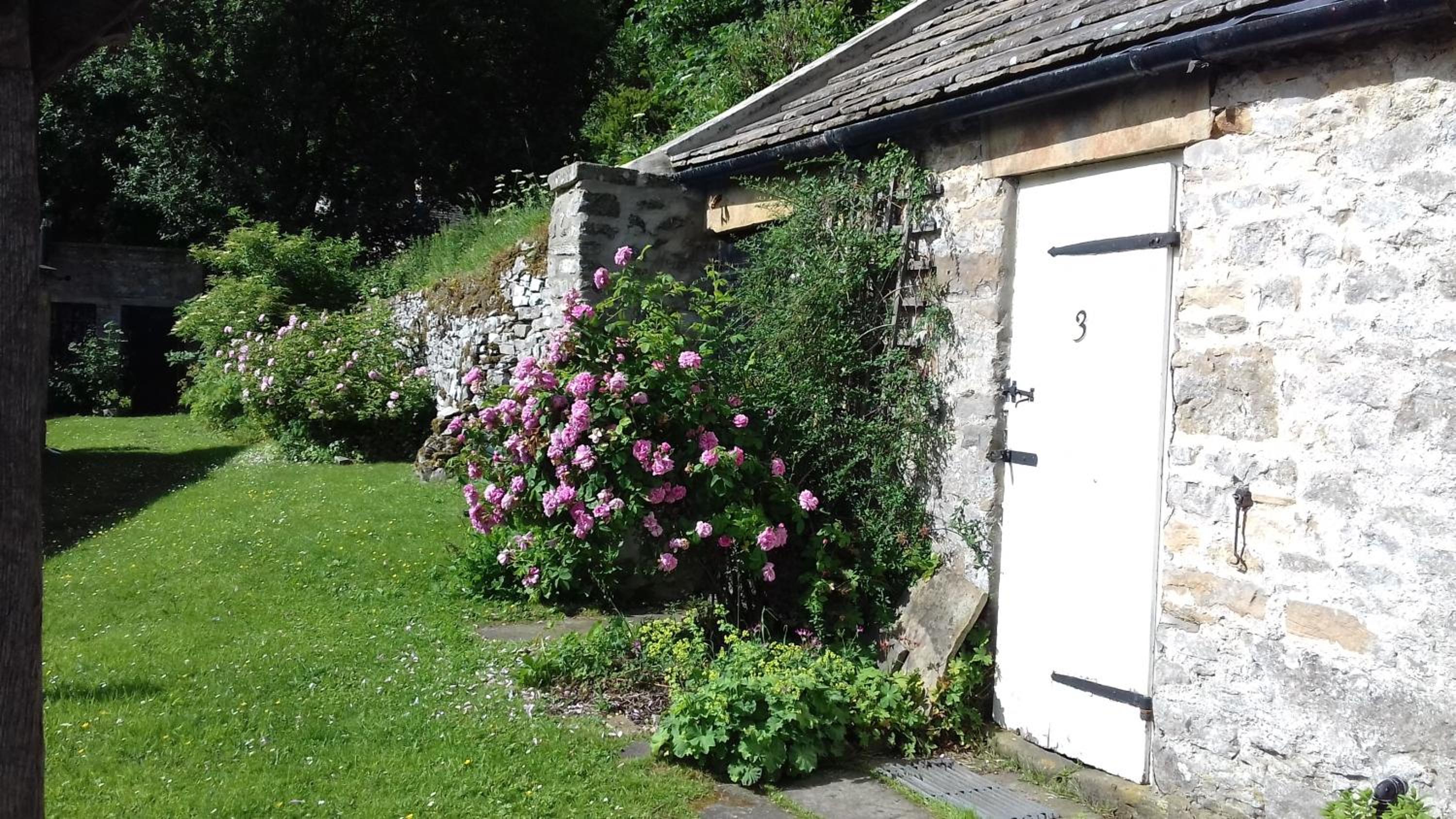 Apple Tree Cottage view 3