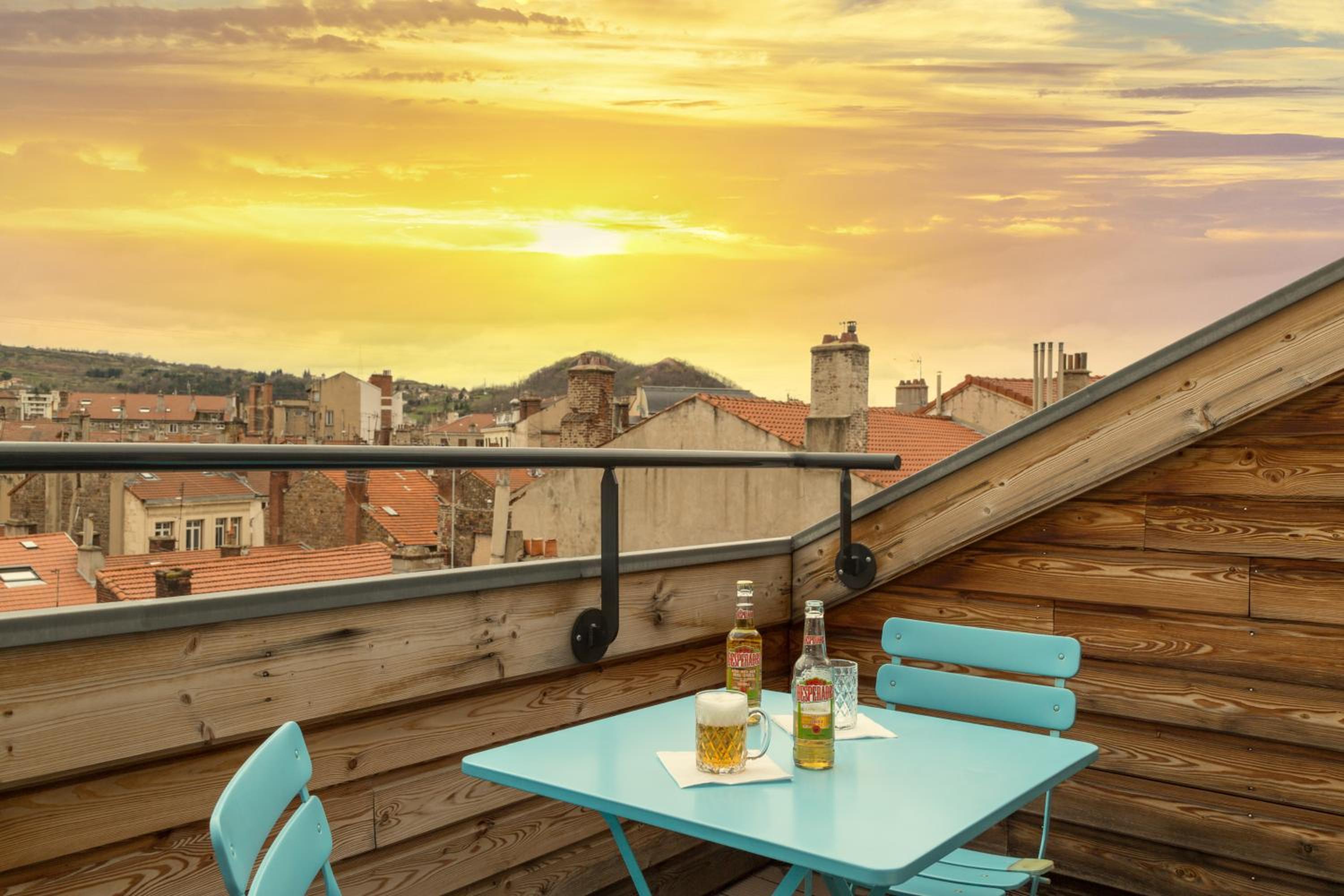 Saint-Etienne Vacations - Urban Style, Hotel Le Cheval Noir, Saint-Etienne - Property Image 11