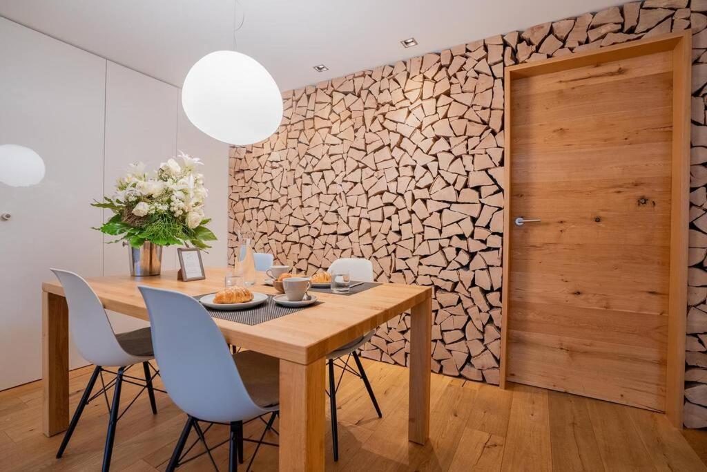Beaulieu Apartment by HomeFlow