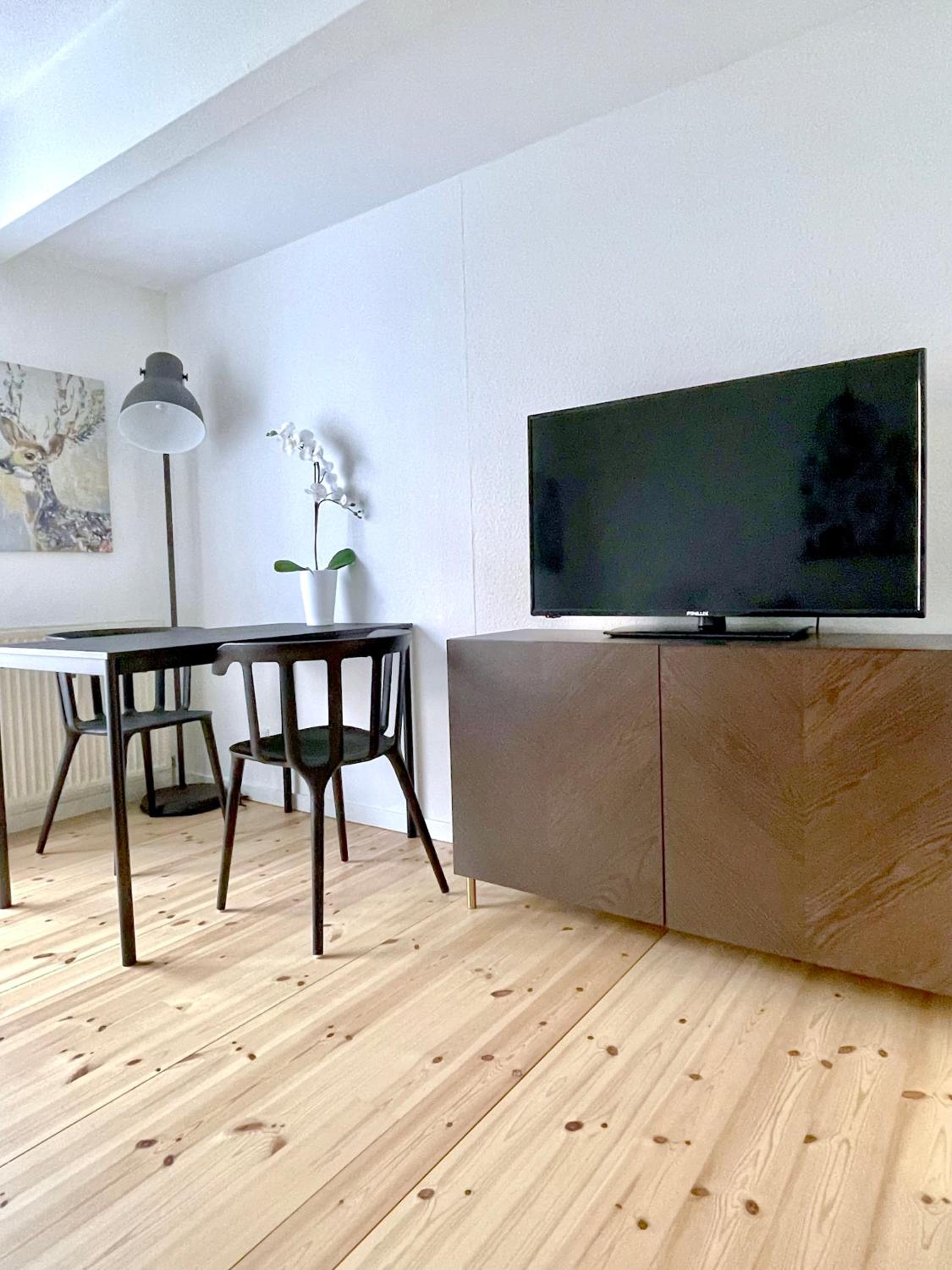 Great Modern Studio