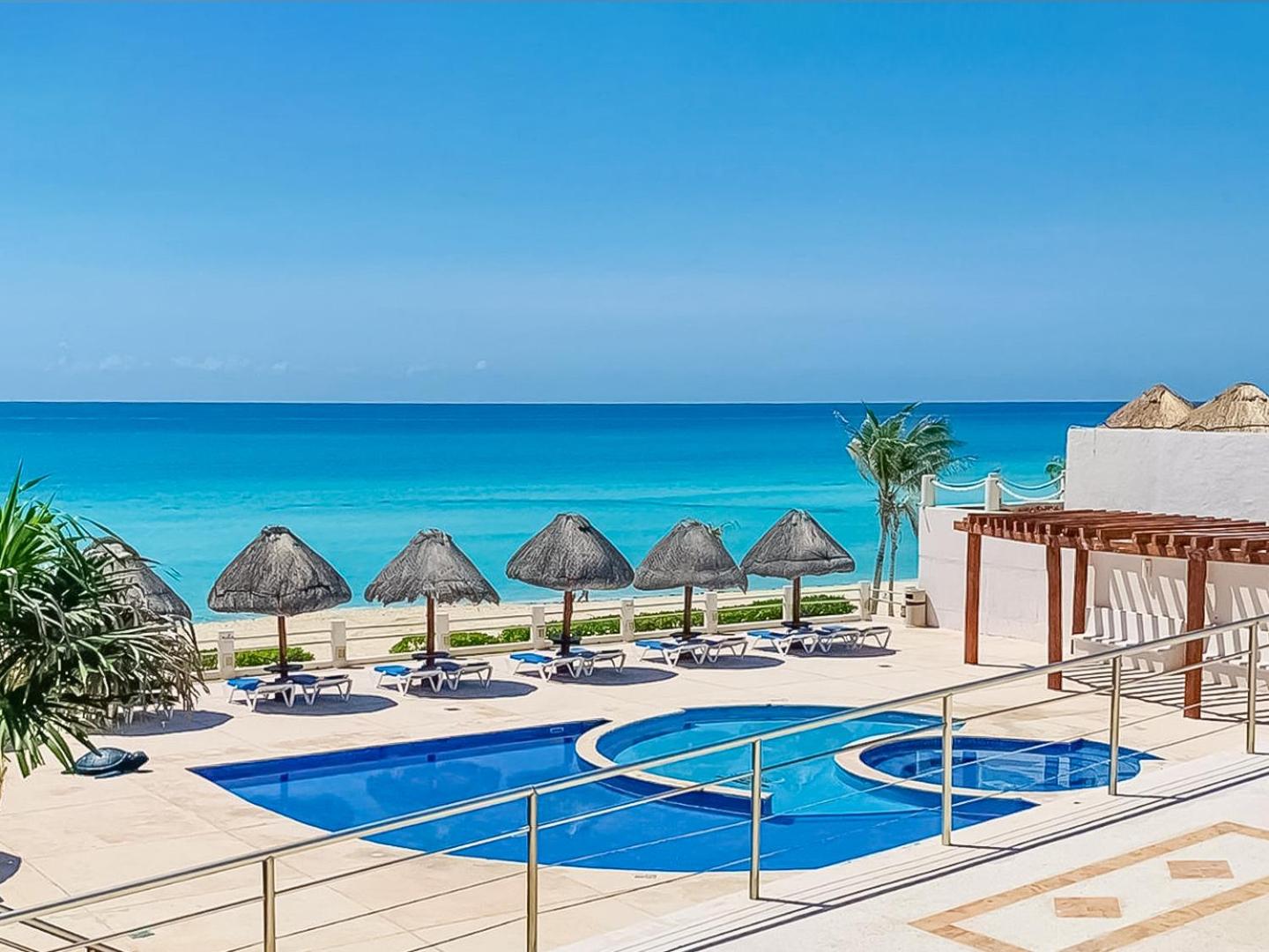 Villa Aurora Beautiful Beachfront Apartment
