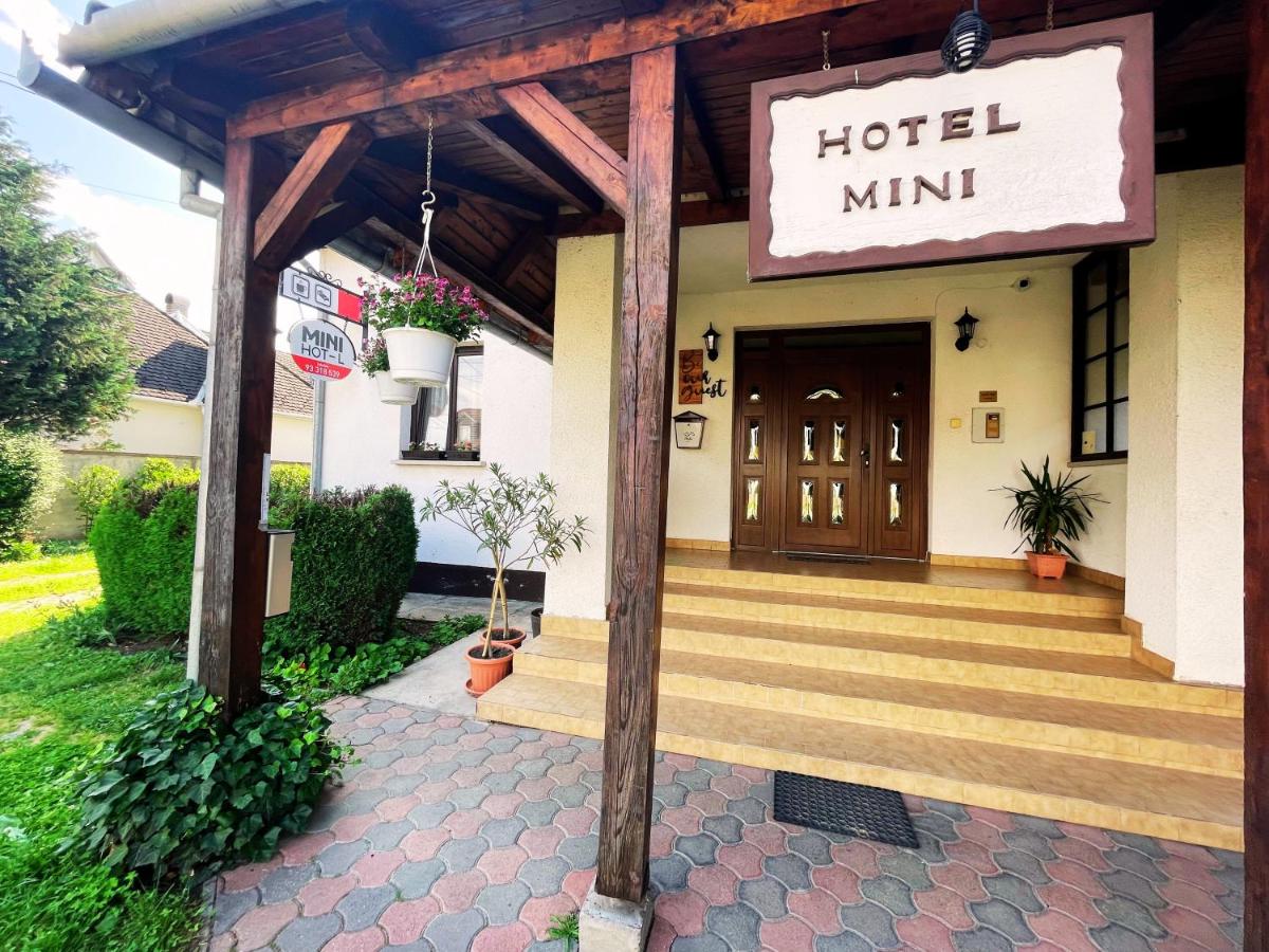 Hot-l Mini view 5