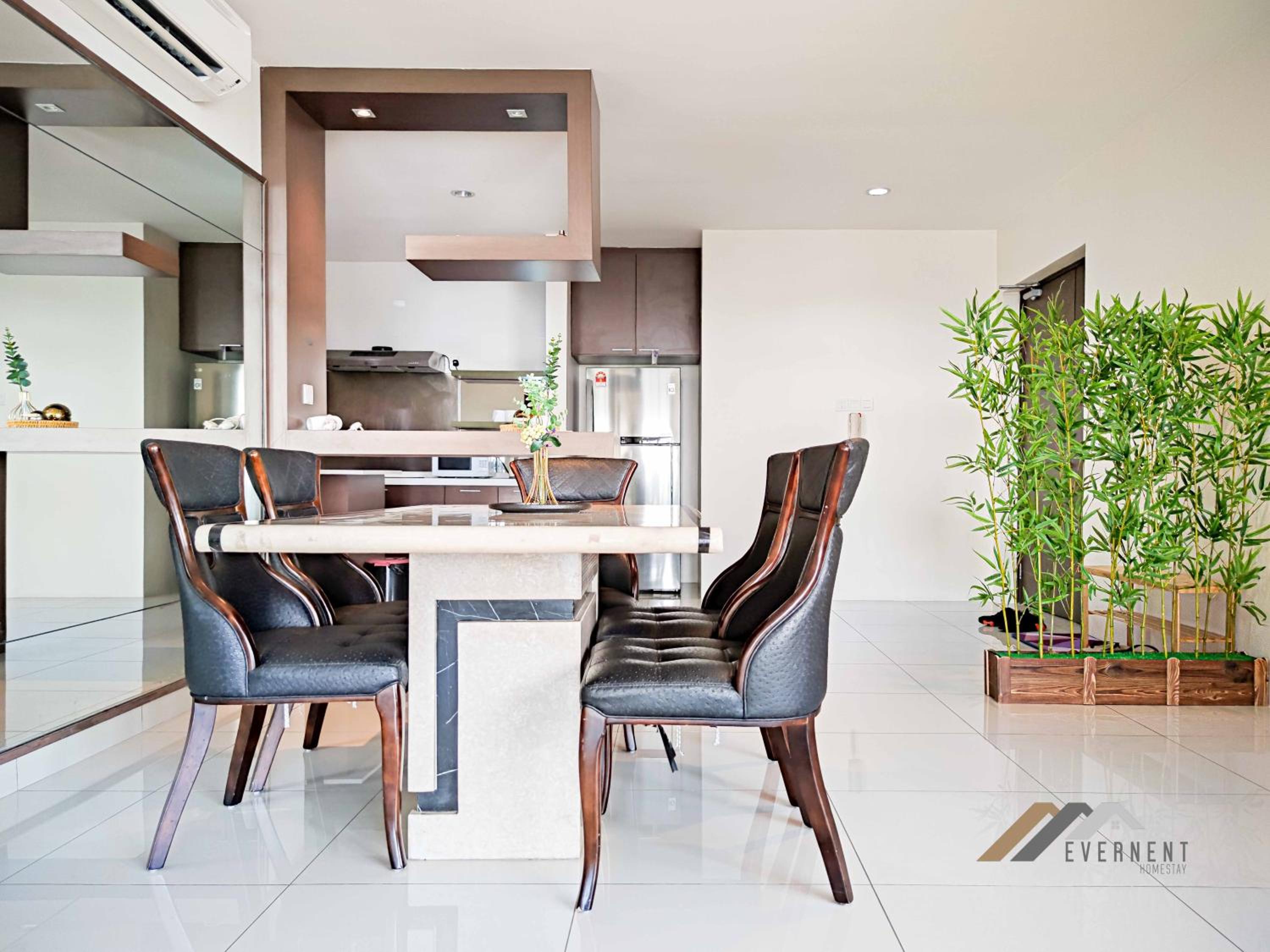 Evernent's Homestay @ The Wharf