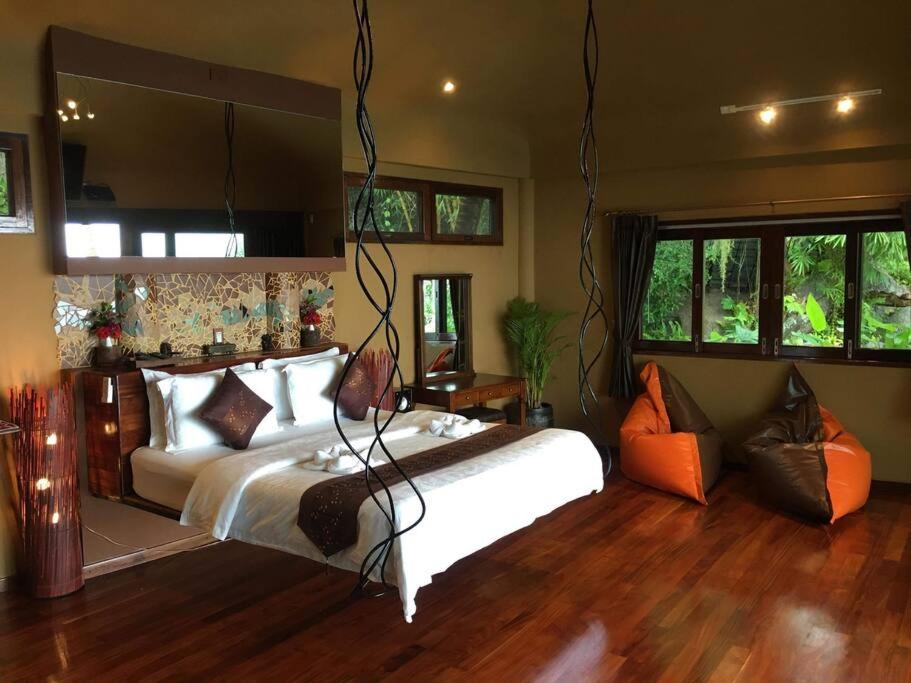 Monkey Flower Villas