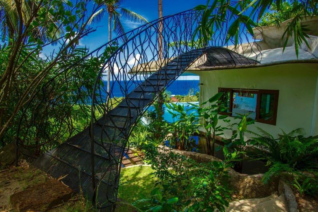 Monkey Flower Villas