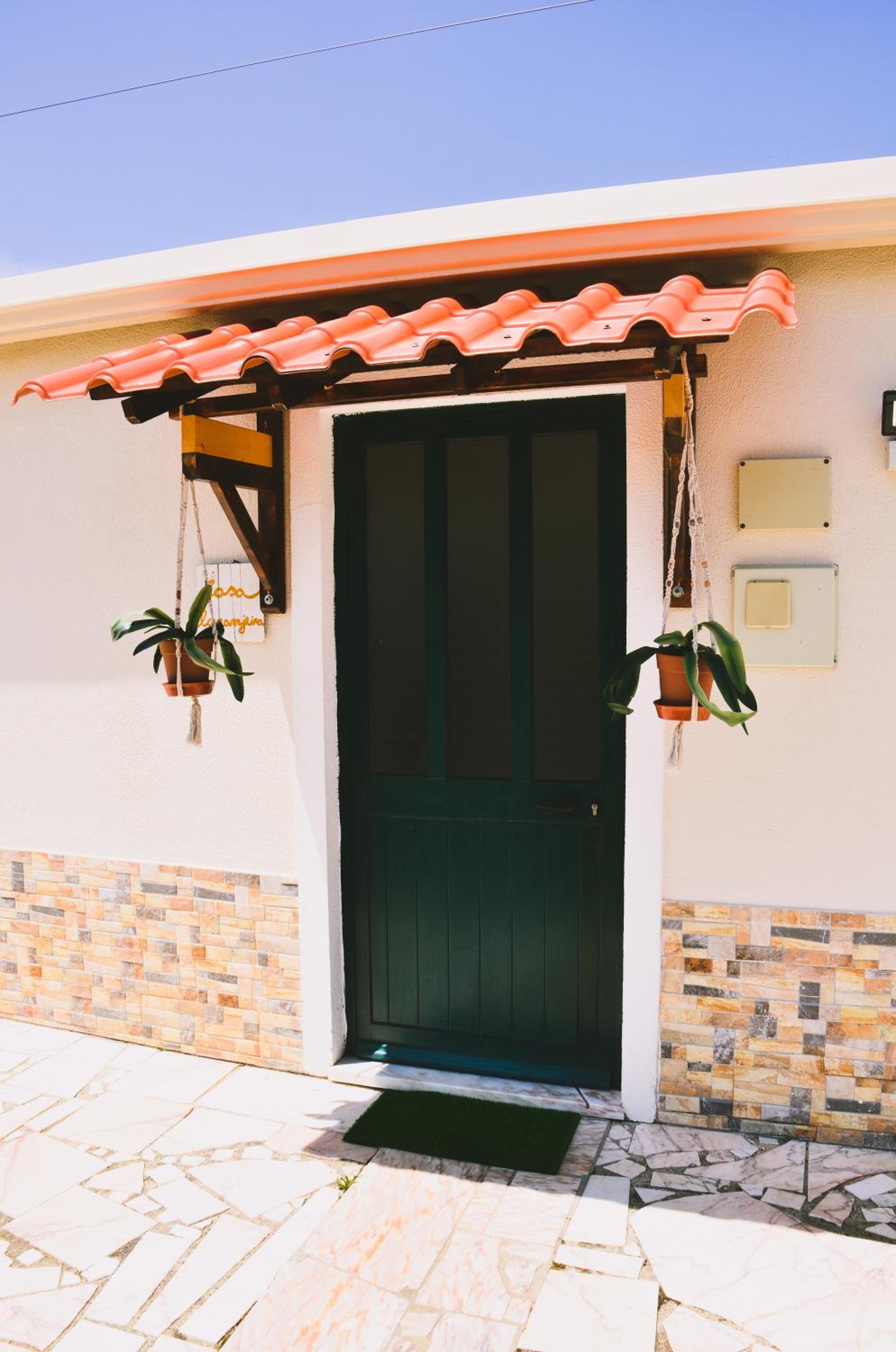 Hotel Tree House - Casa Figueira - Image 1