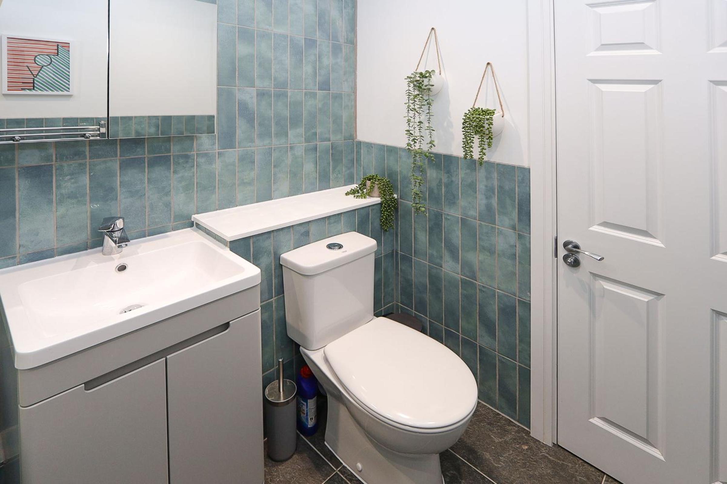 The London Secret, 1 bed flat with patio - Zone 2