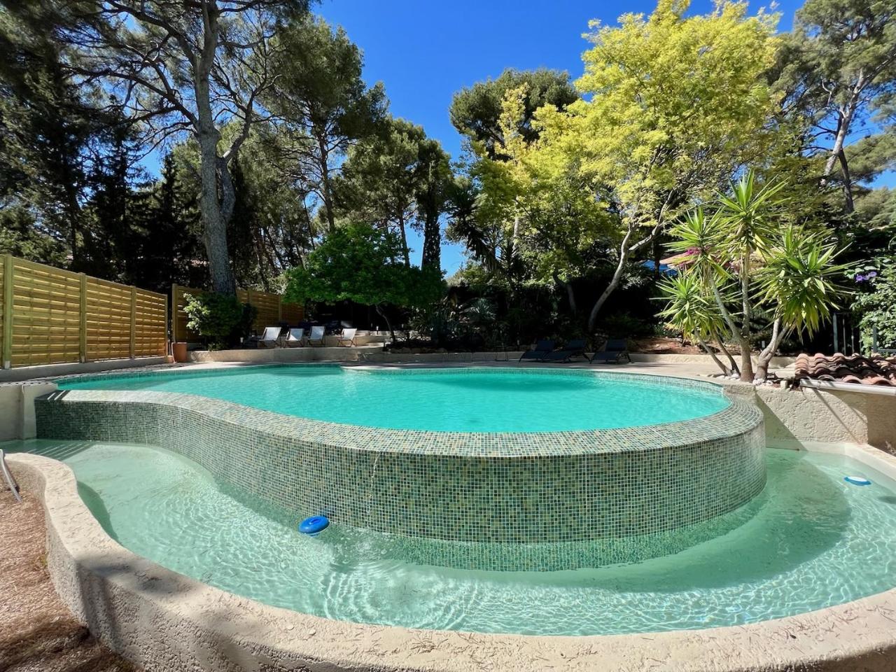 Hotel Domaine Du Peymian-villa Art Deco