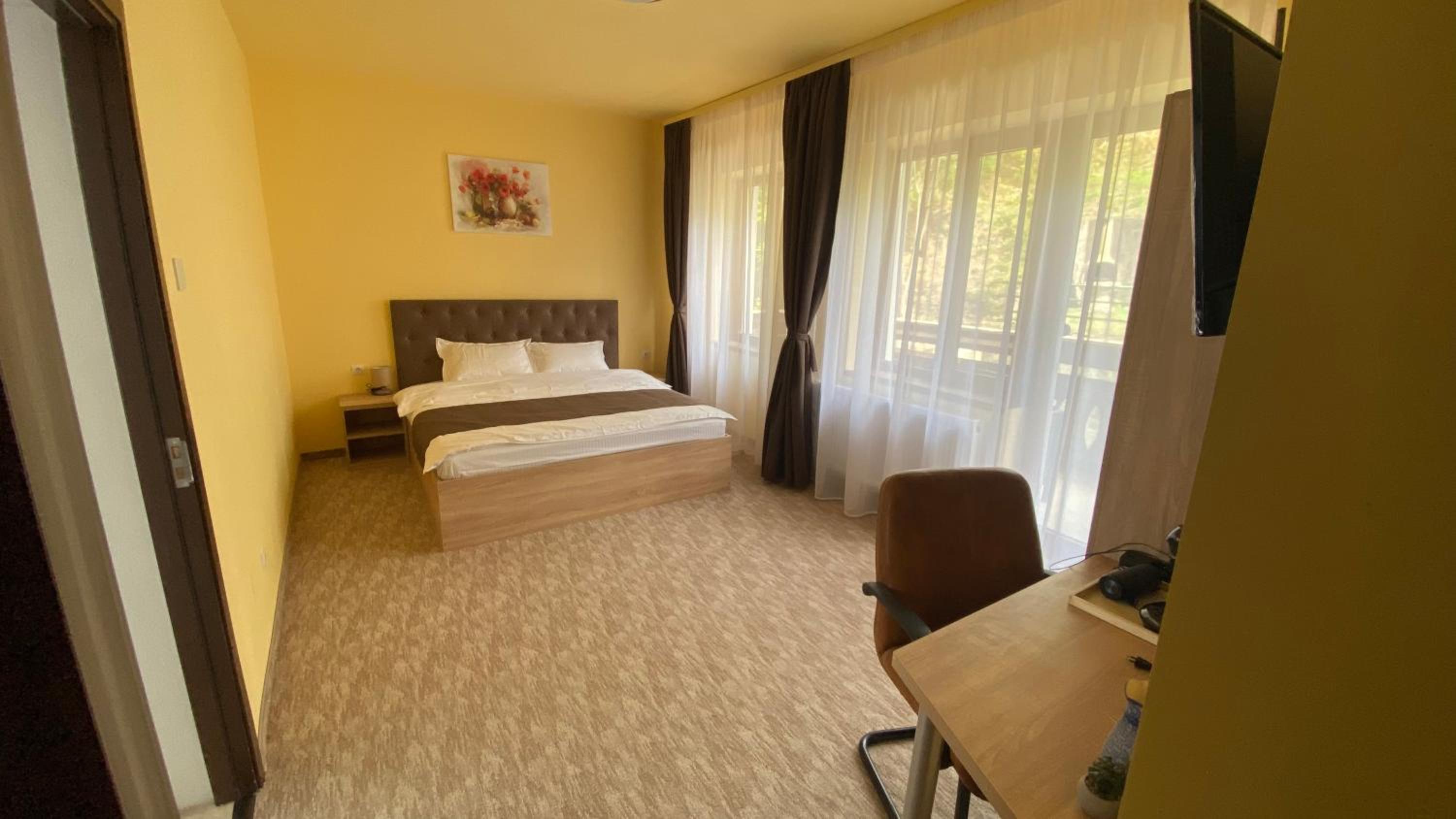 BELLESTAY
