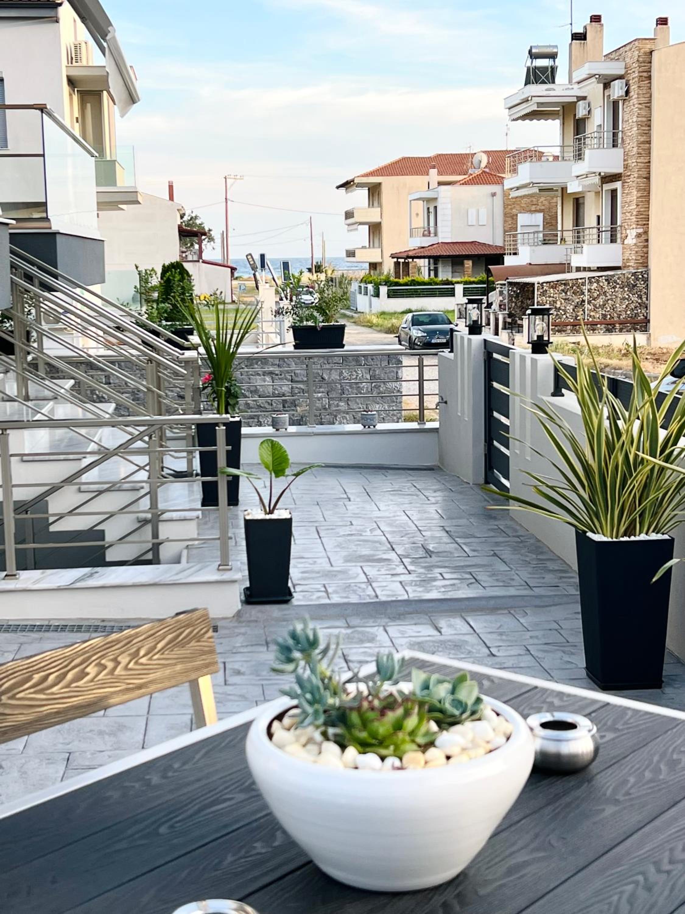 RAFAELA SUITES