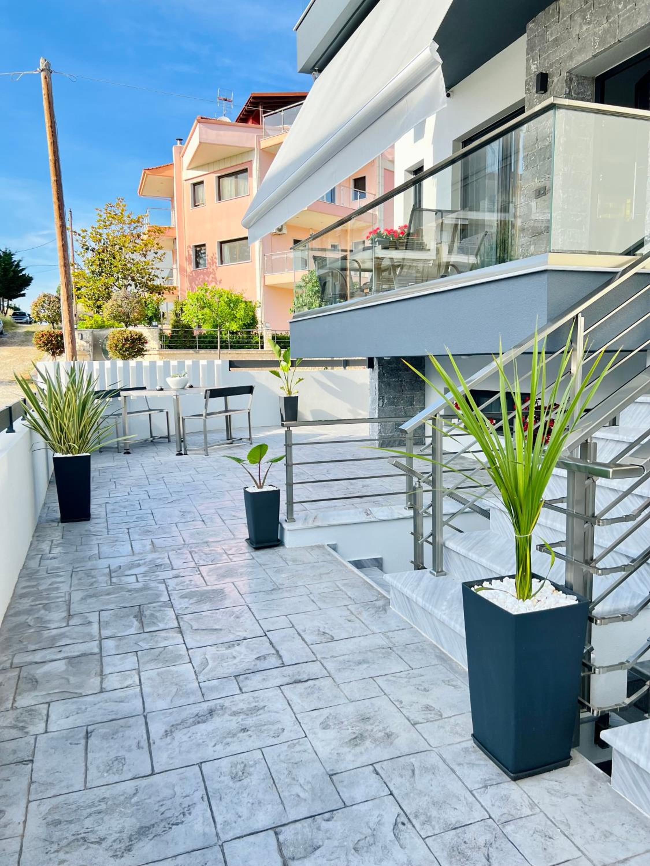 RAFAELA SUITES