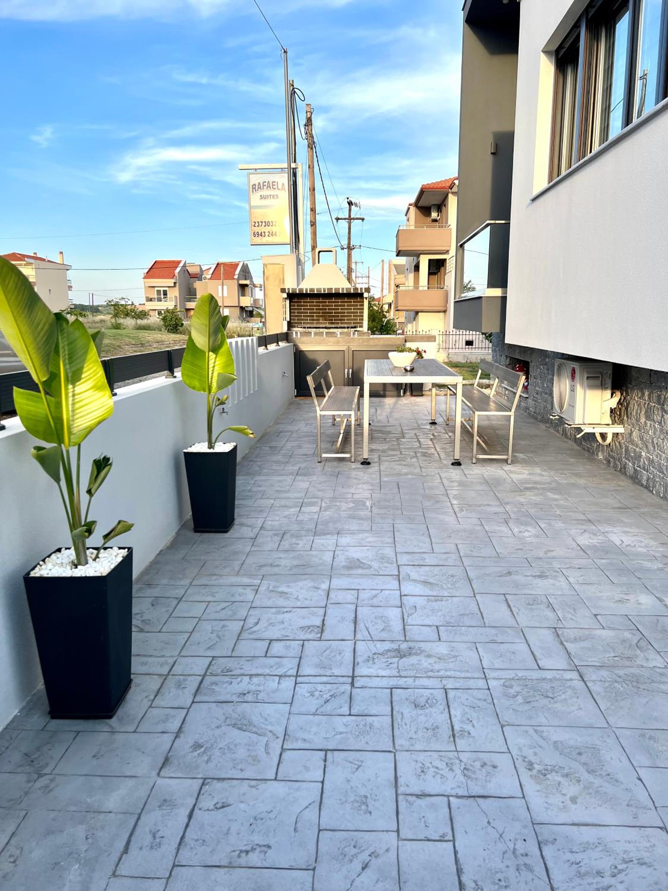 RAFAELA SUITES