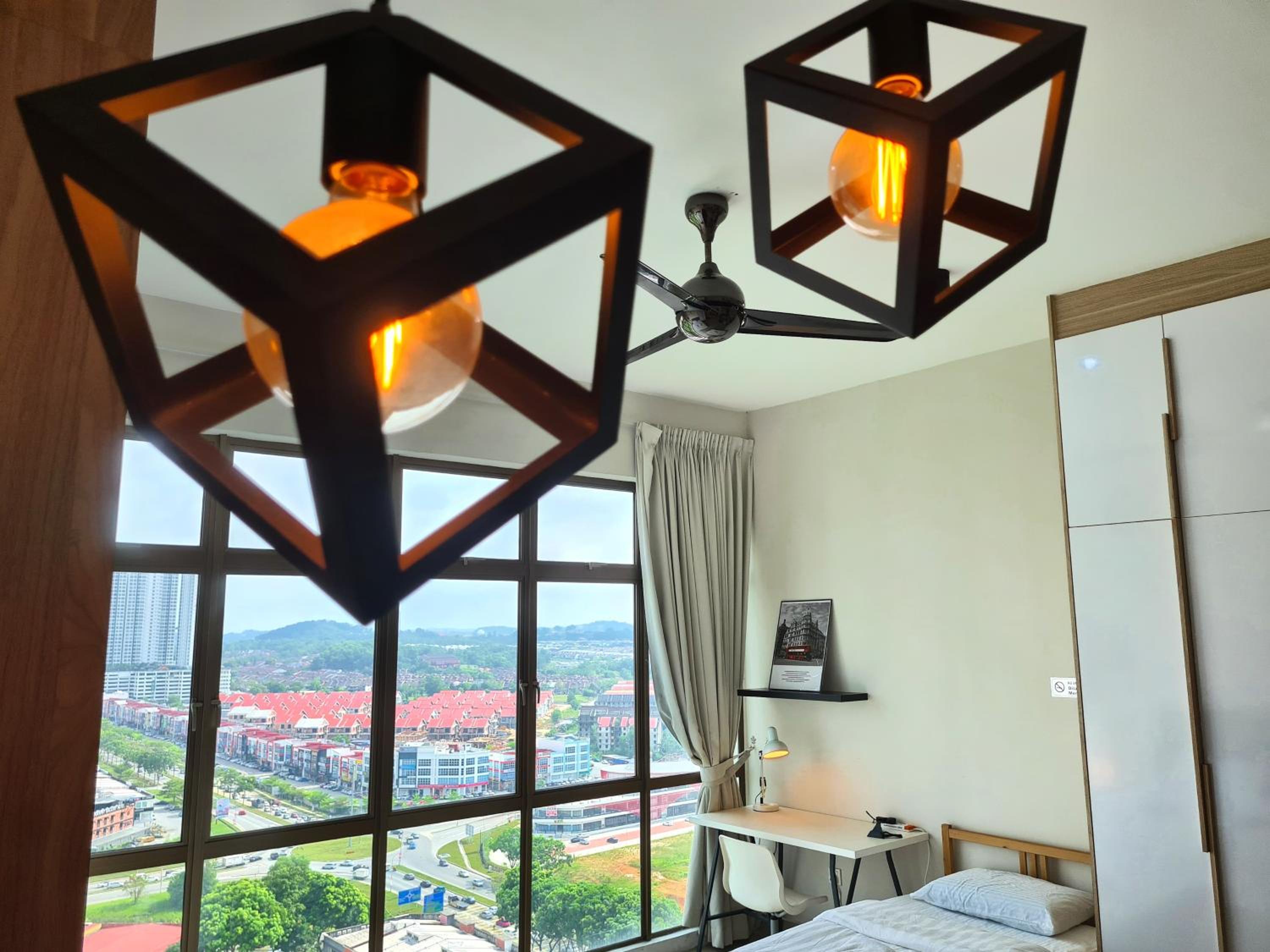 Small family 3 pax studio high floor Palazio Apartment Taman Mount Austin by GDRAGON HomeStay