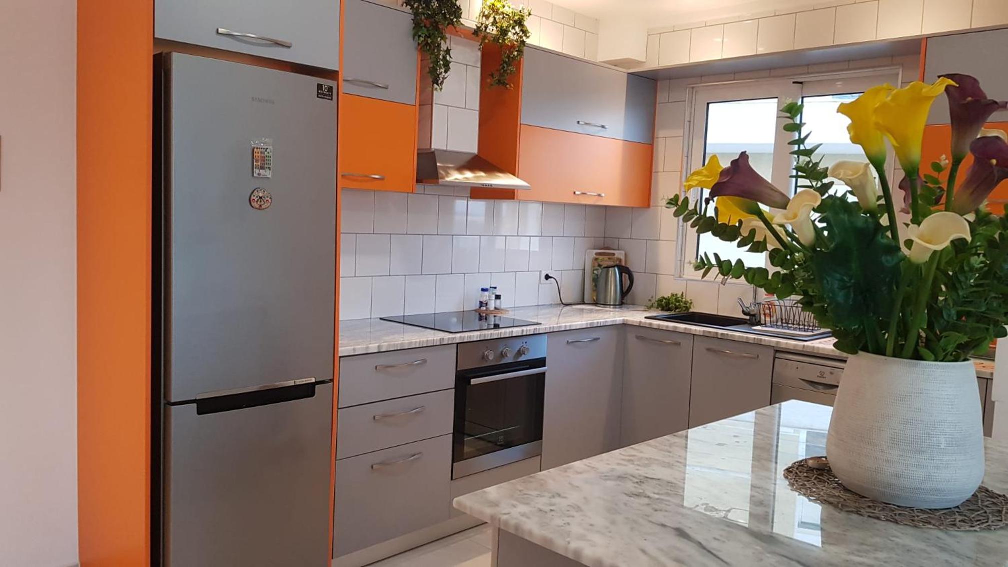 Saranda sea view apartment photo 4