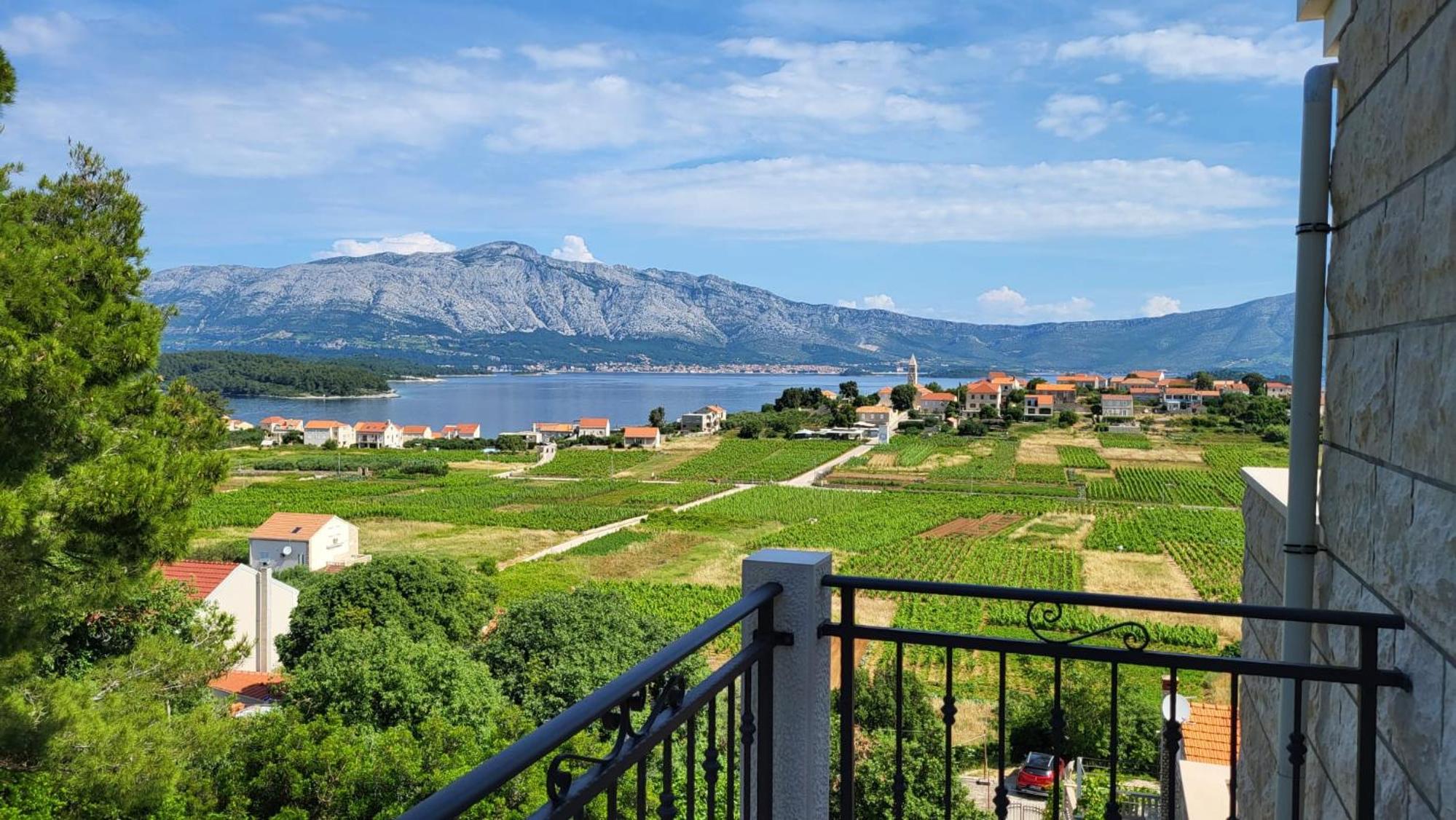 VILLA Apartments Mate Cebalo view 5
