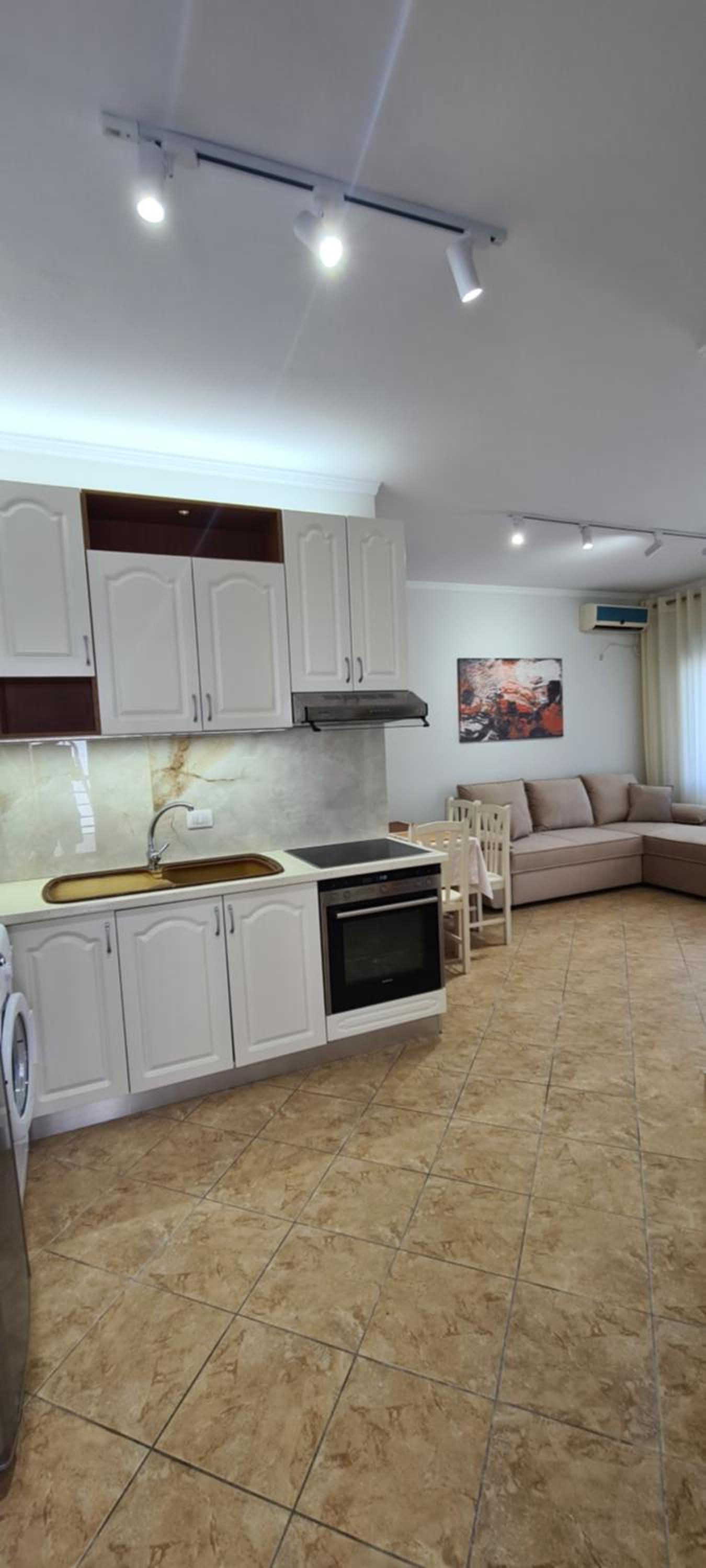 EJA's Beach Apartment