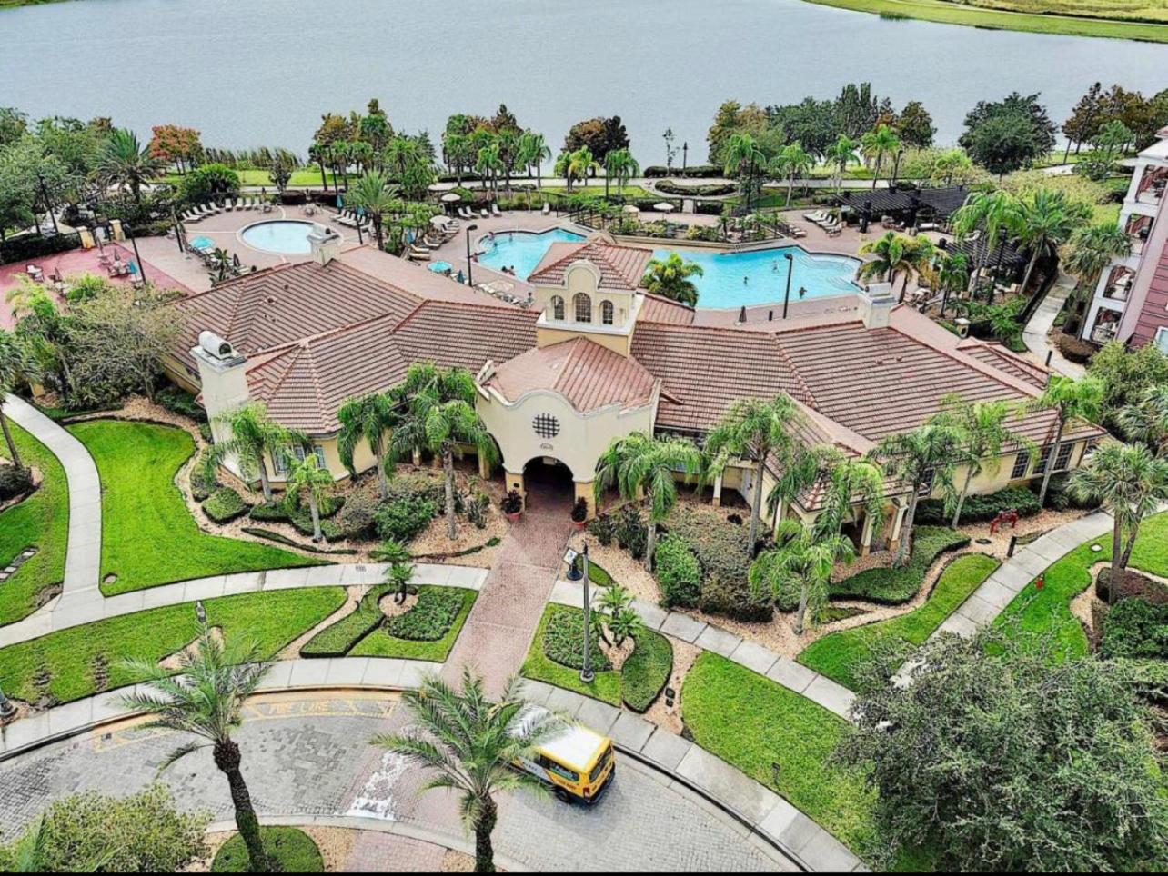 Executive 3 Bedroom Villa at Universal,Convention Center, Vista Cay
