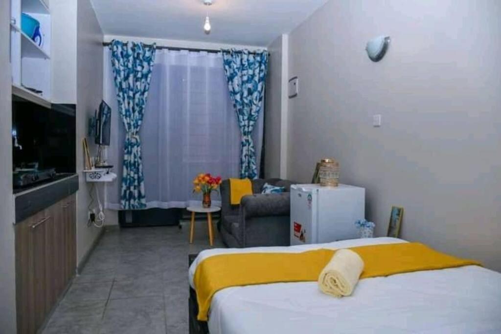 Tastefully furnished and cosy studio unit near TRM view 3