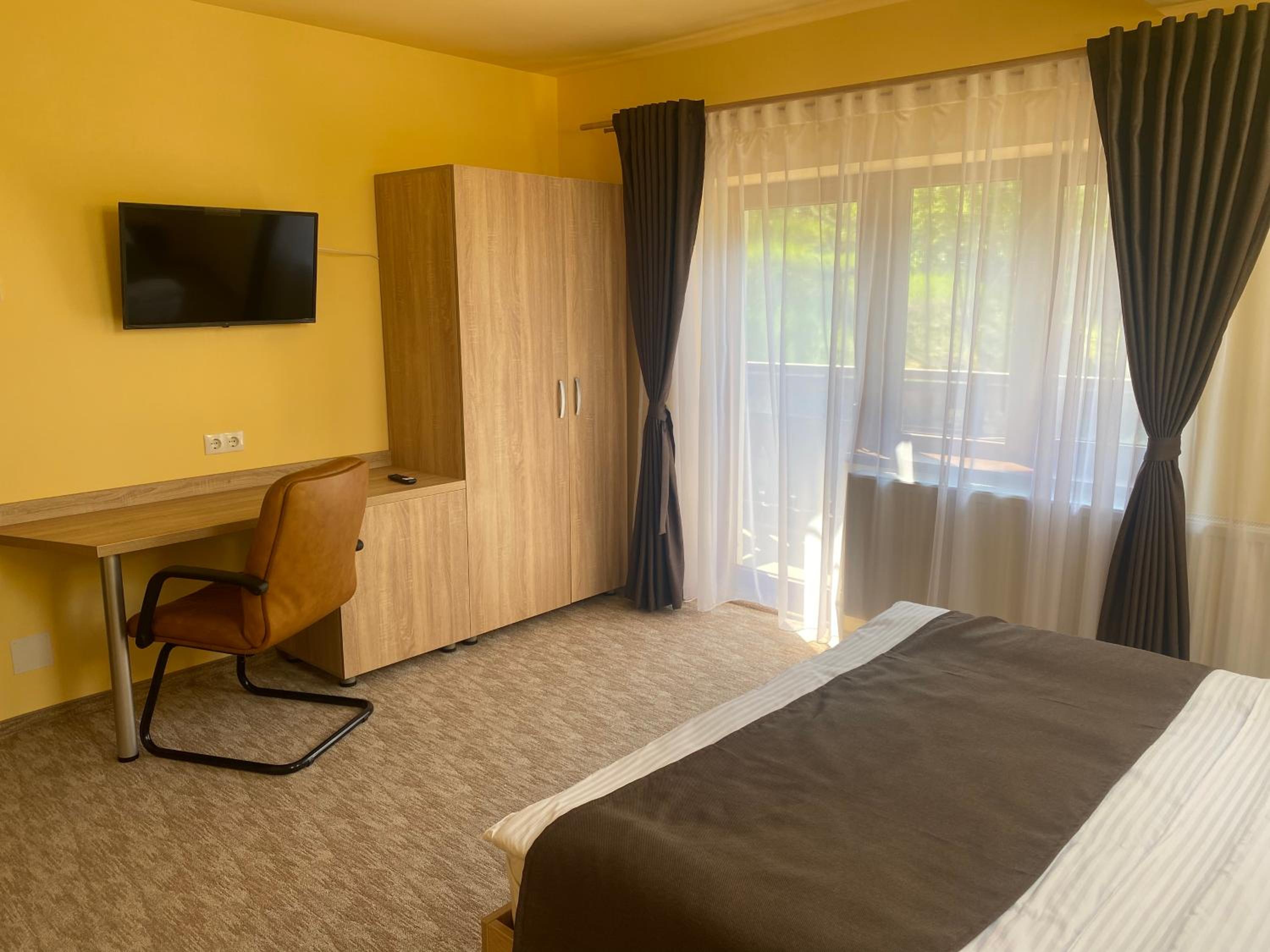 BELLESTAY