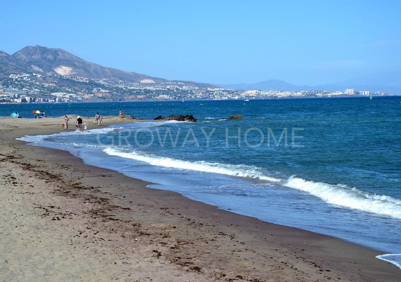 Marina IV Relax & Unwind with Sea Views, Pools & BBQ Beachfront in Mijas Costa & Fuengirola