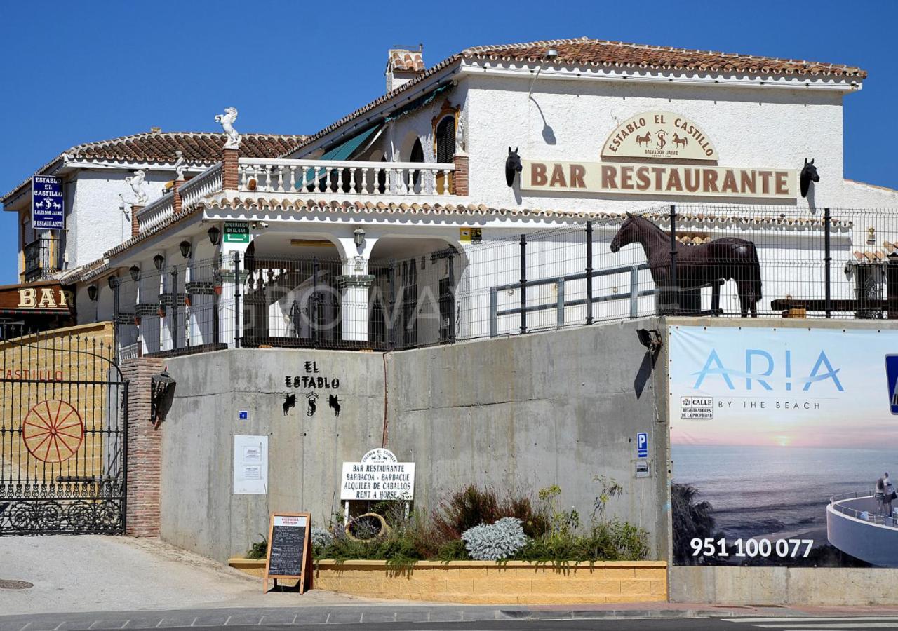 Marina IV Relax & Unwind with Sea Views, Pools & BBQ Beachfront in Mijas Costa & Fuengirola