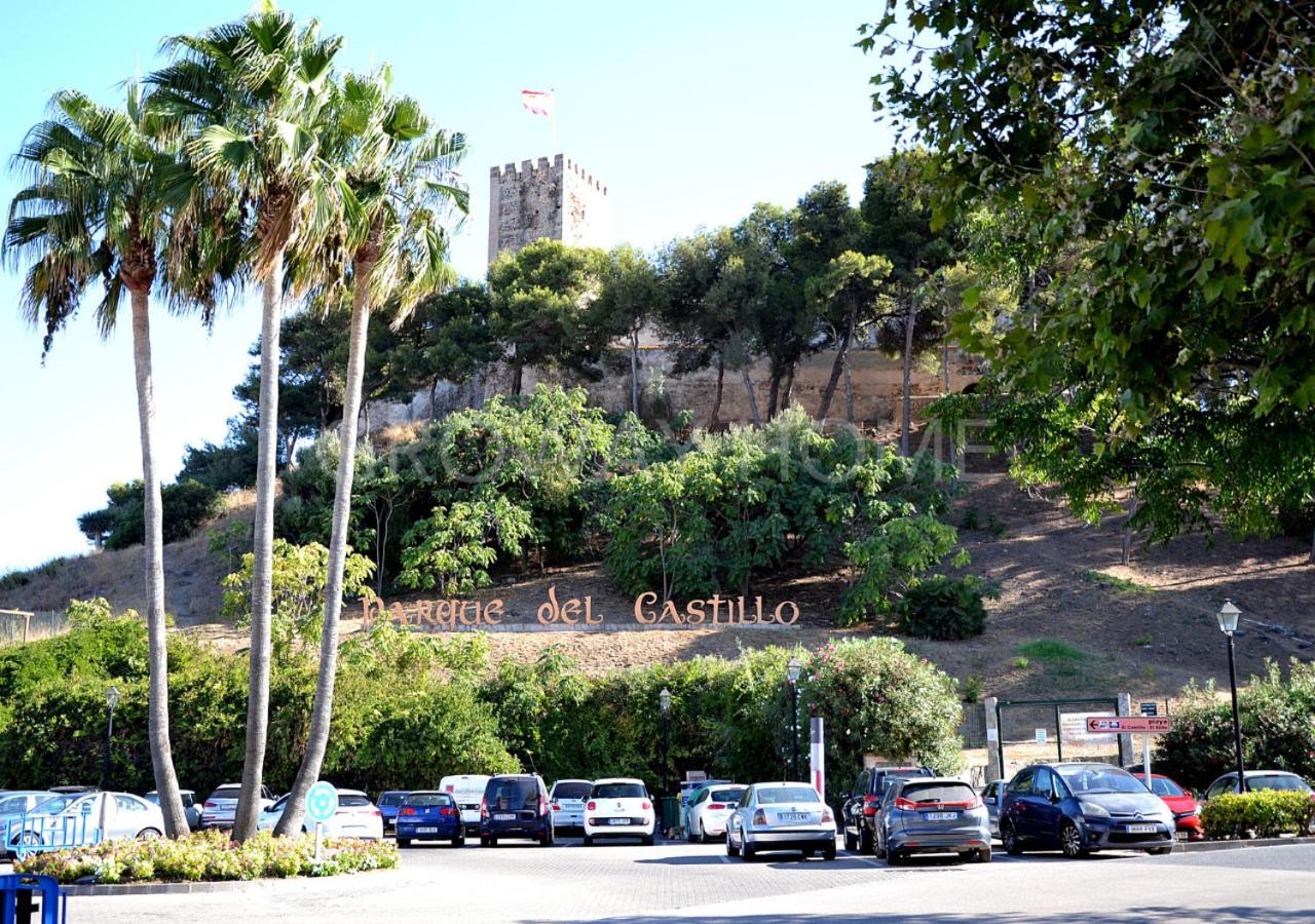 Marina IV Relax & Unwind with Sea Views, Pools & BBQ Beachfront in Mijas Costa & Fuengirola