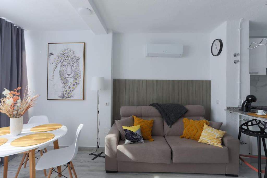 Apartamentos de Benidorm, playa Poniente, España