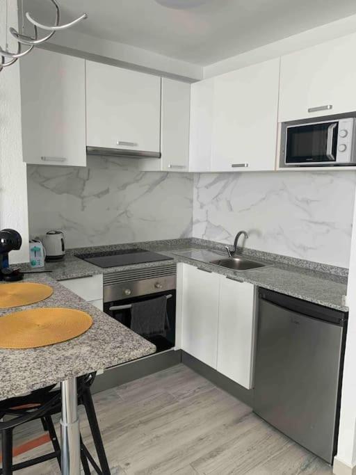Apartamentos de Benidorm, playa Poniente, España