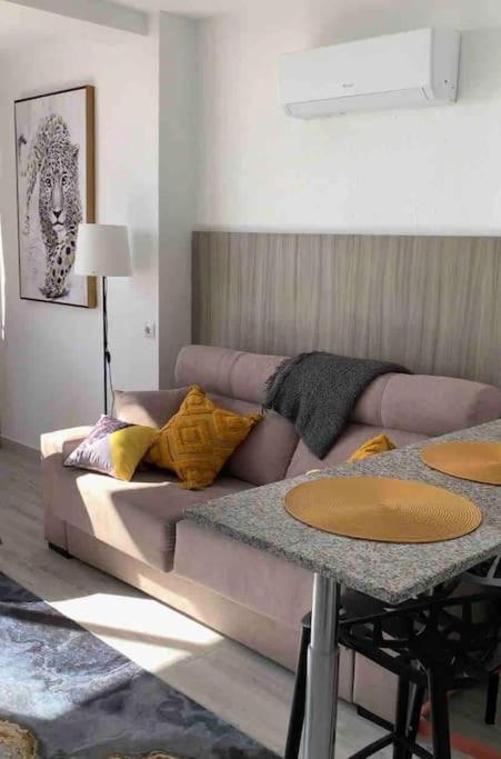 Apartamentos de Benidorm, playa Poniente, España