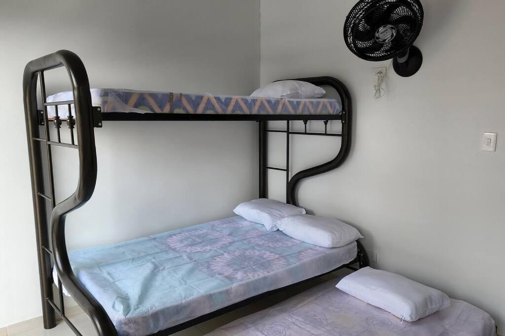 Casa Villa Palmitas - Tocaima