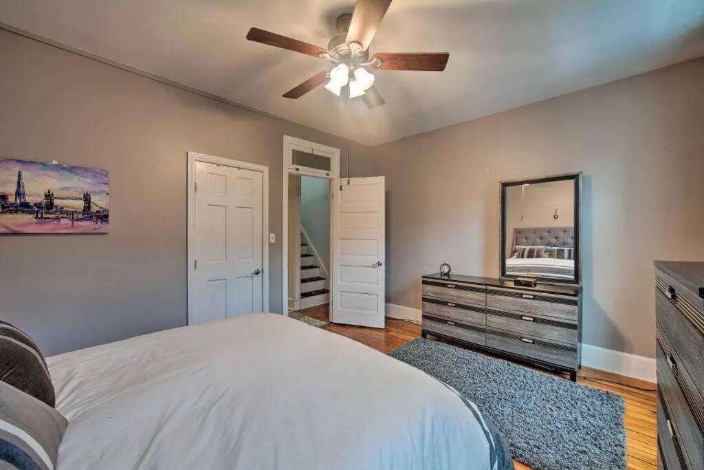 Contemporary Townhome in Midtown Harrisburg! view 5