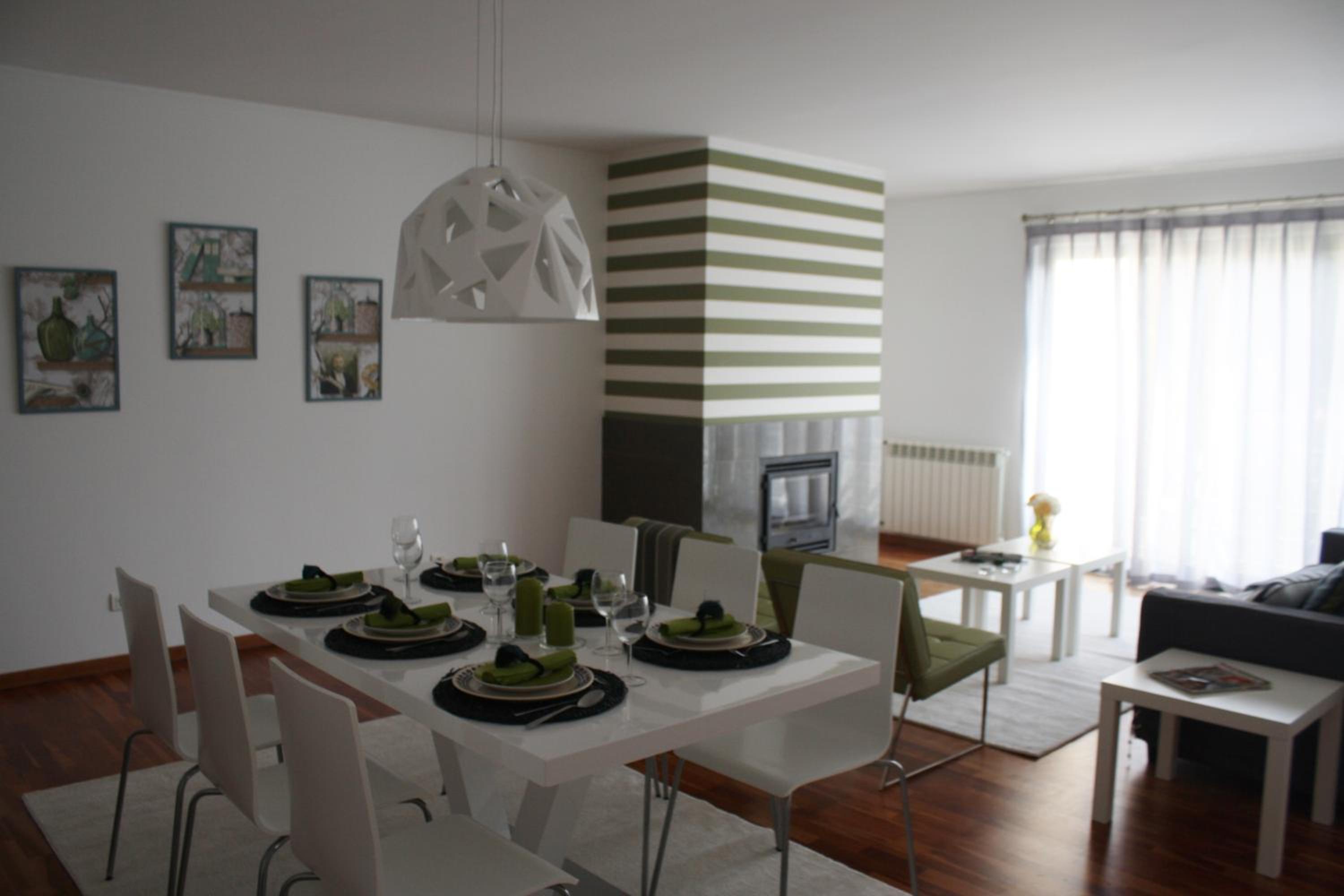 Charming Cascais Apt. en Cascais — dining