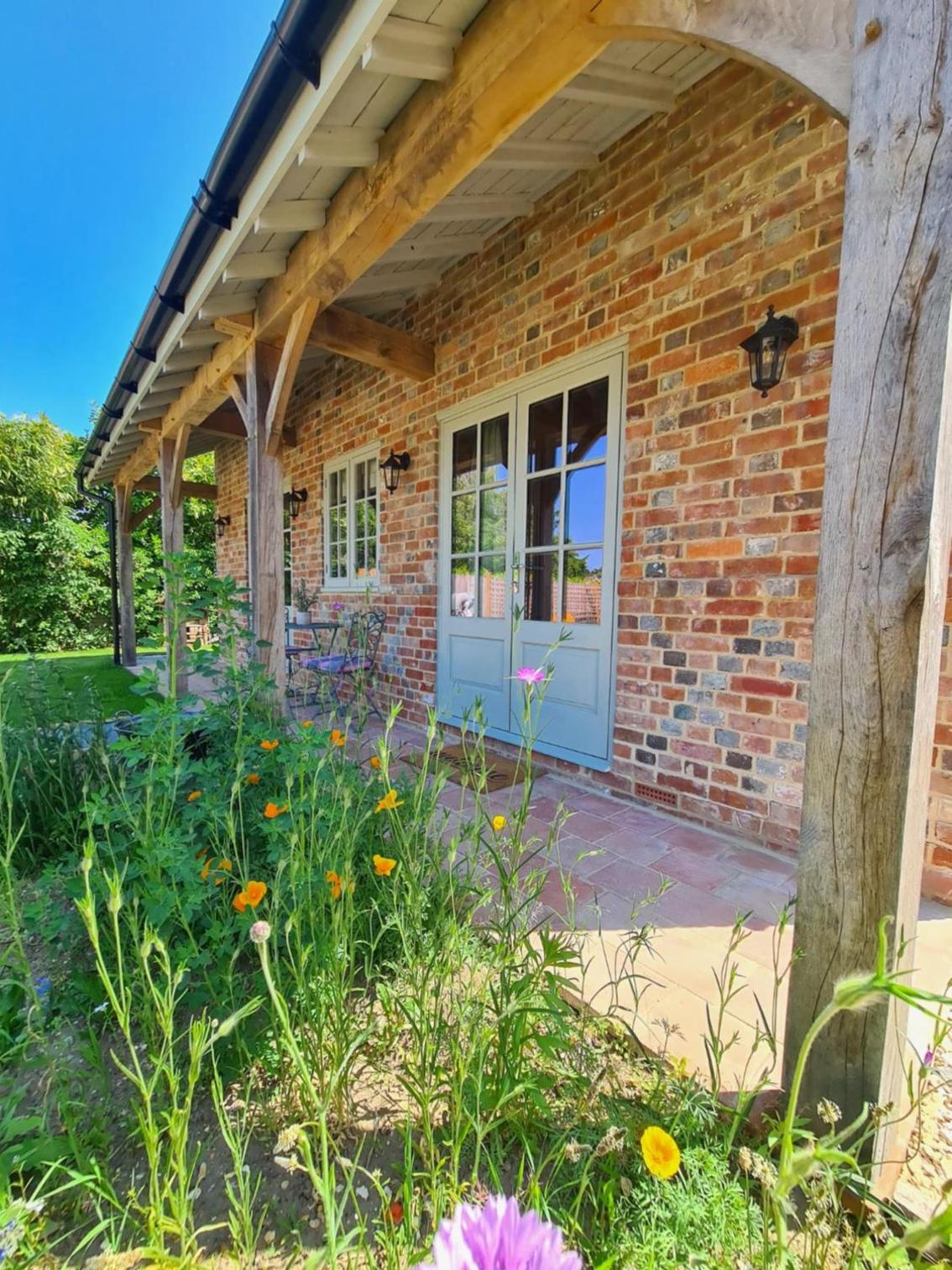 Dragonfly cottage