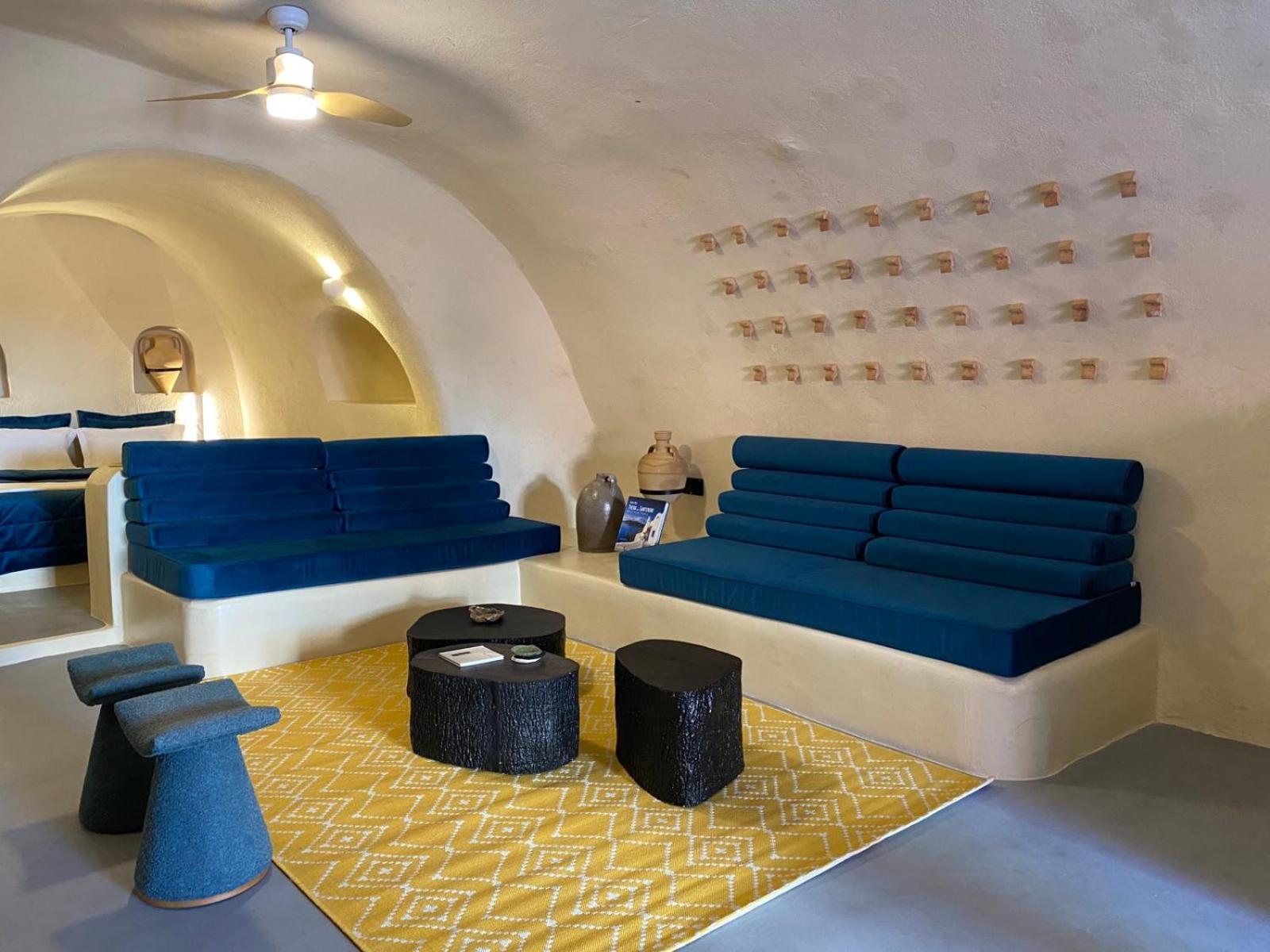 Amphora Villas Oia Santorini photo 3