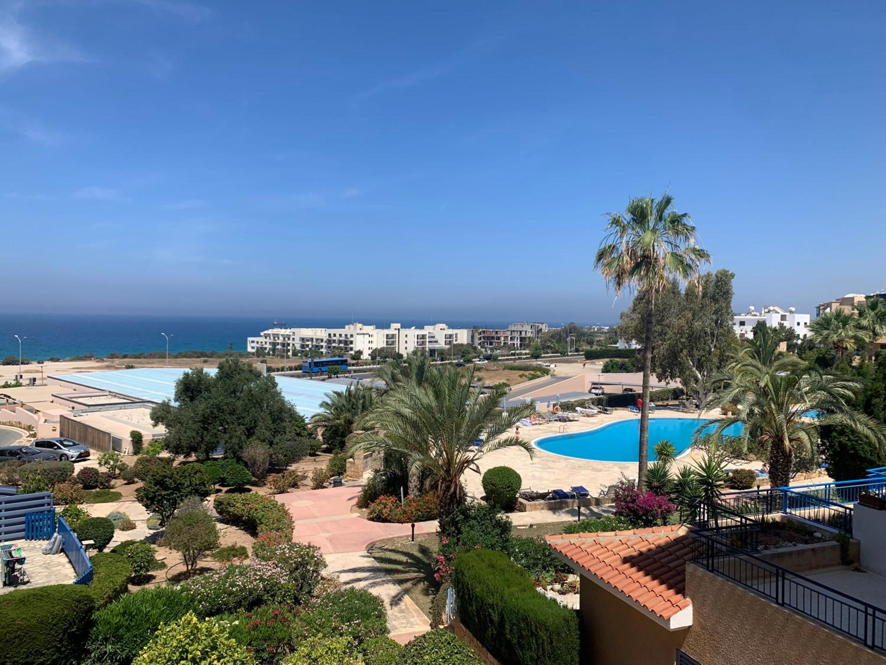 Kings Palace - stylish, modern 2 bed with sea views