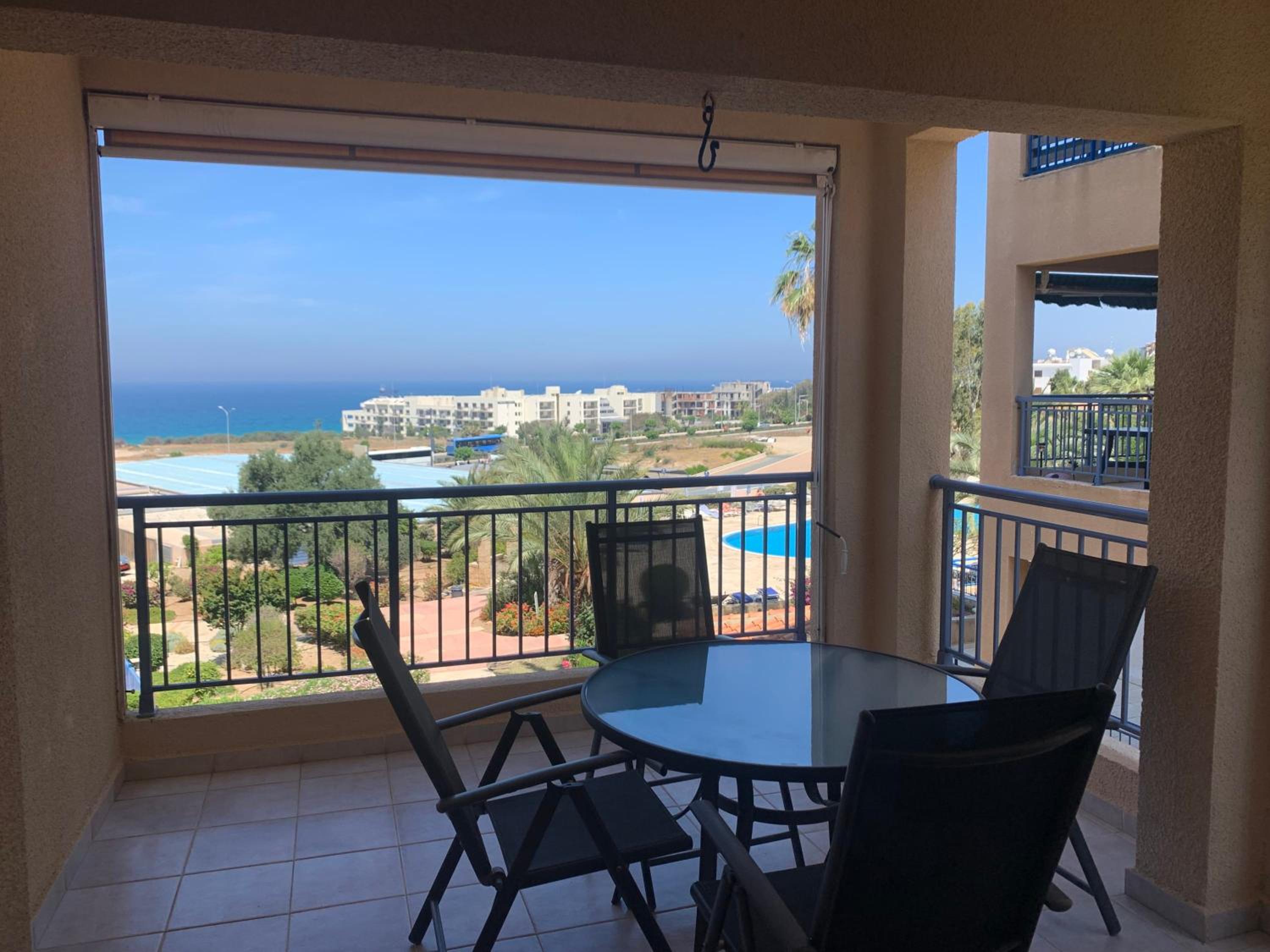Kings Palace - stylish, modern 2 bed with sea views