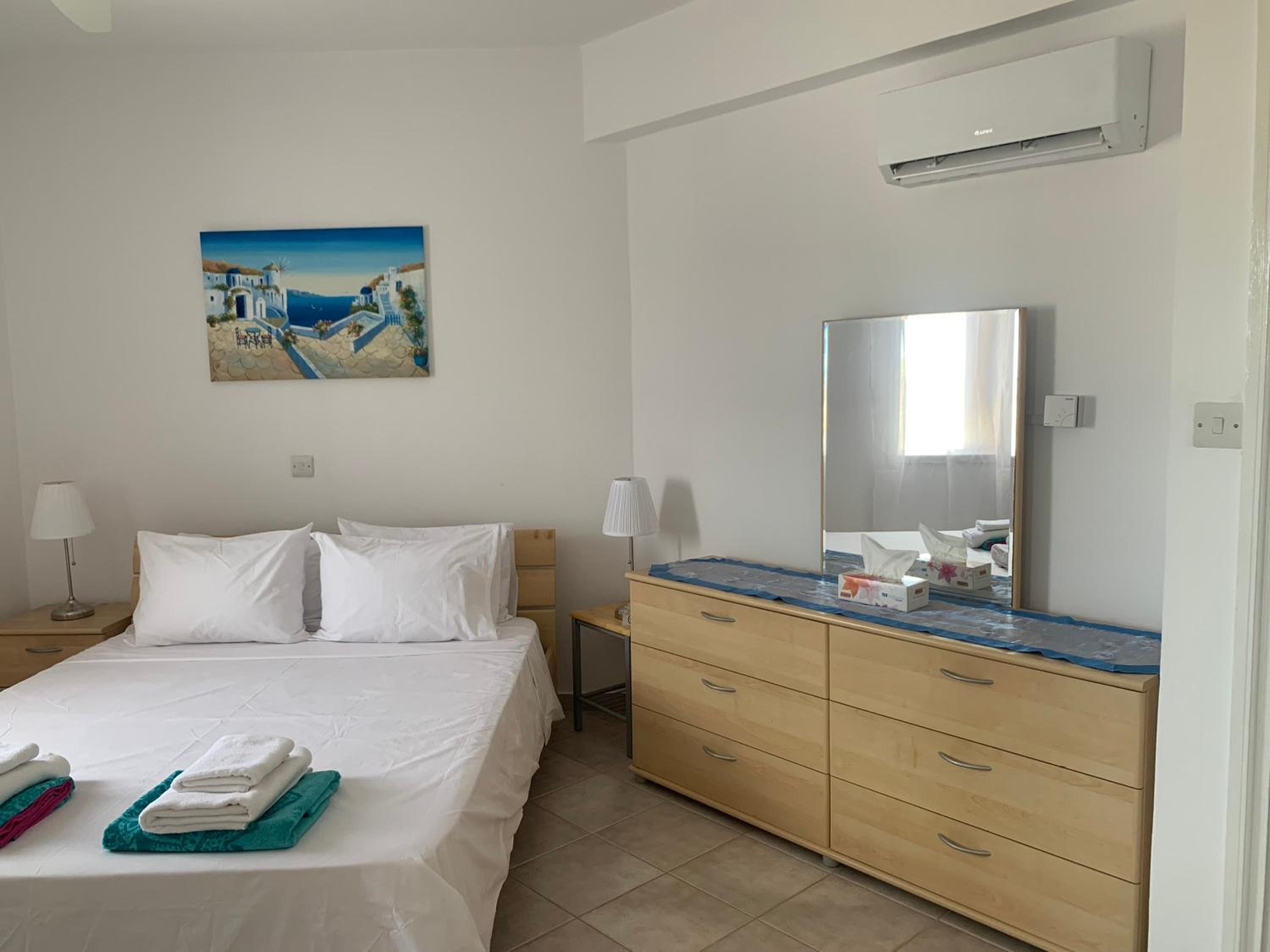 Kings Palace - stylish, modern 2 bed with sea views