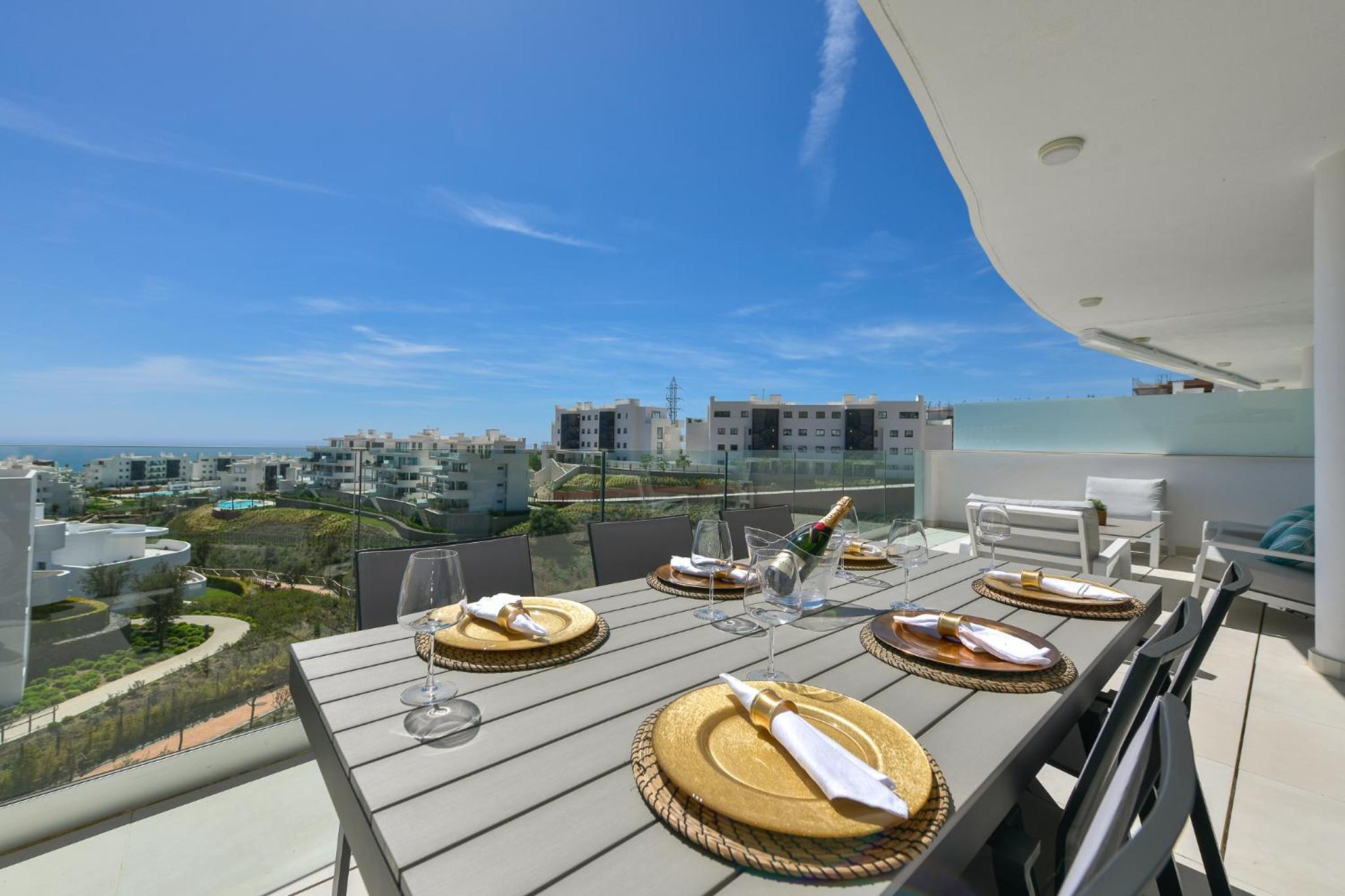 SolMalaga SeaView Pool & Parking