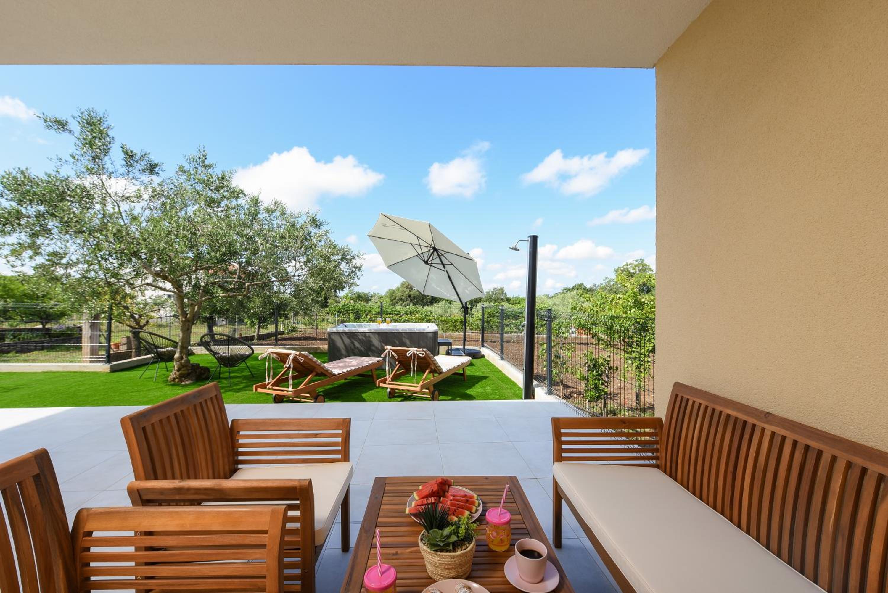 Hotel Luxury Apartment Laly