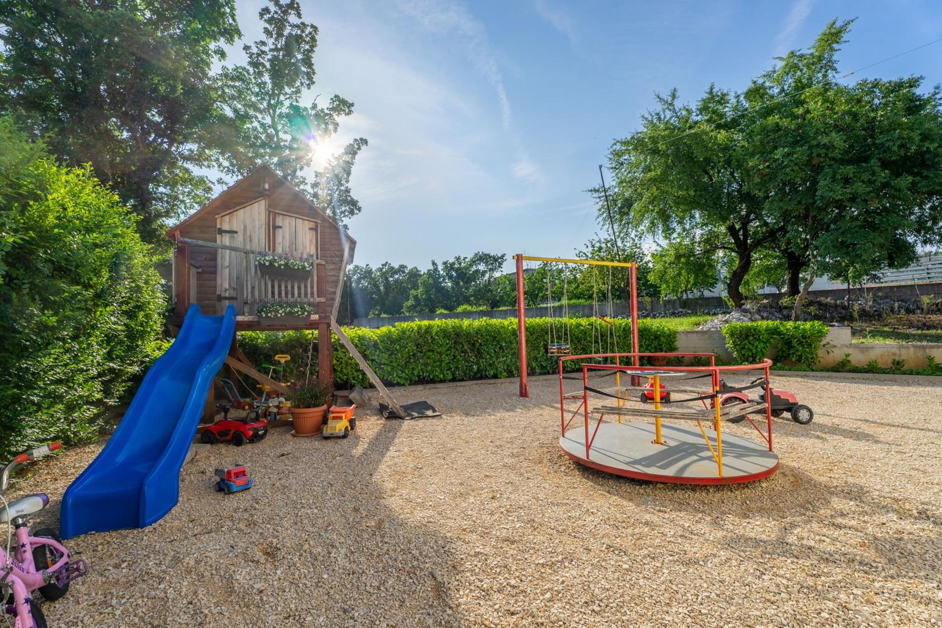 Holiday home Carpinus