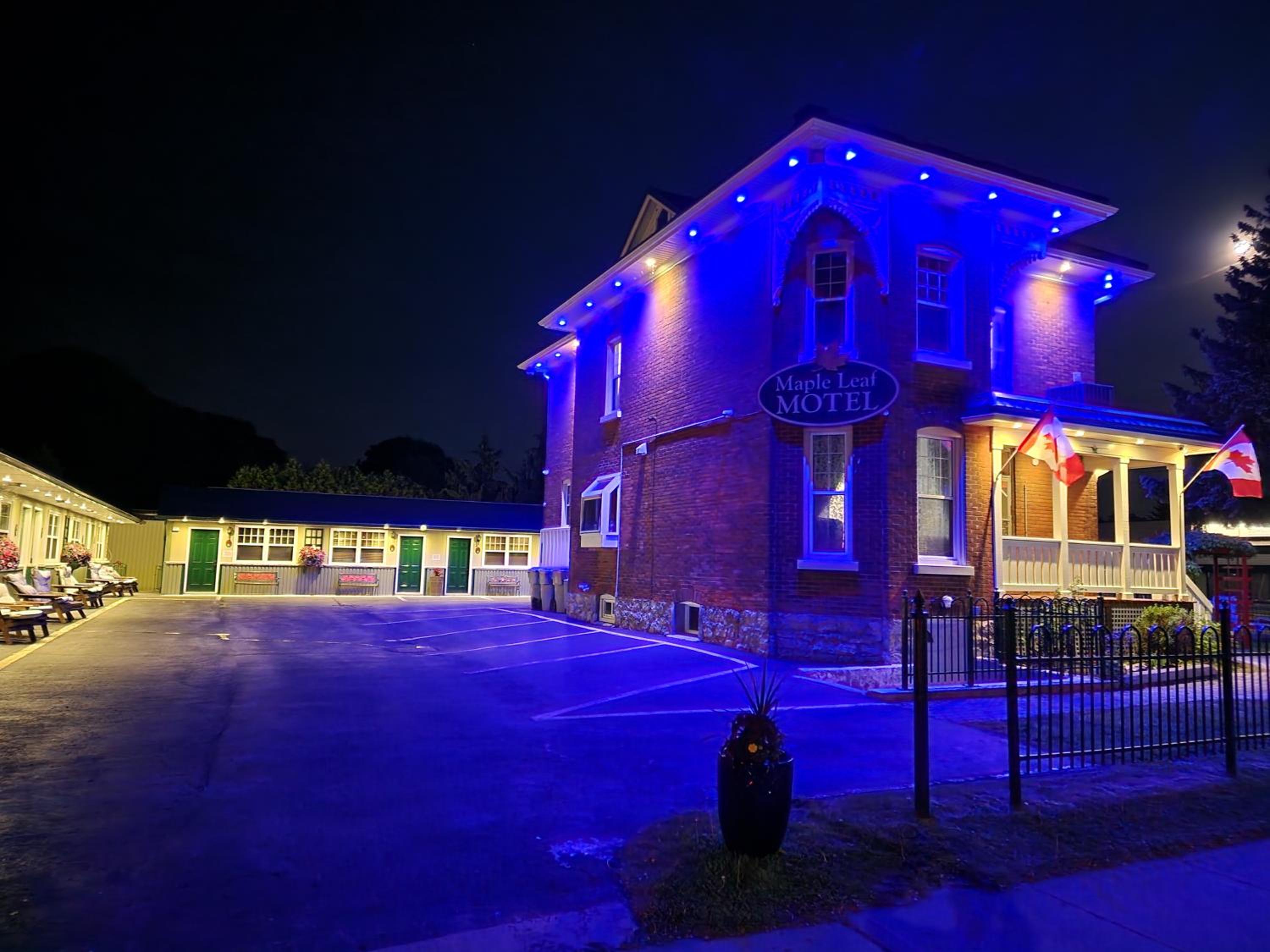 Maple Leaf Motel