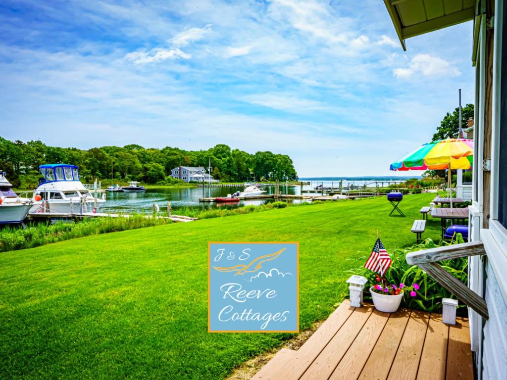 Premier Waterfront Cottage 2