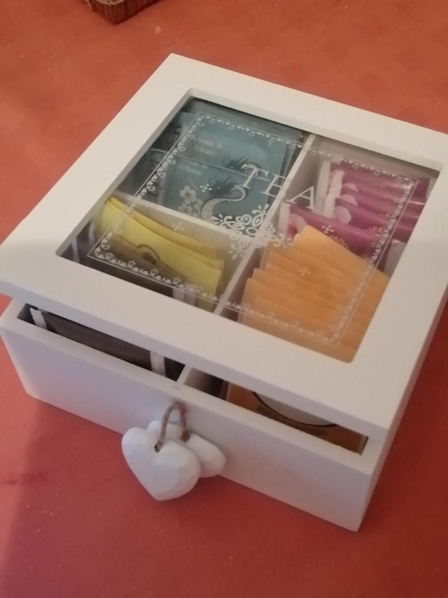 Yellow & Green photo 2