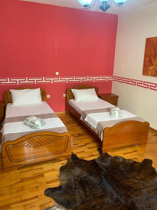 Christina's house with 2 bedrooms and free parking